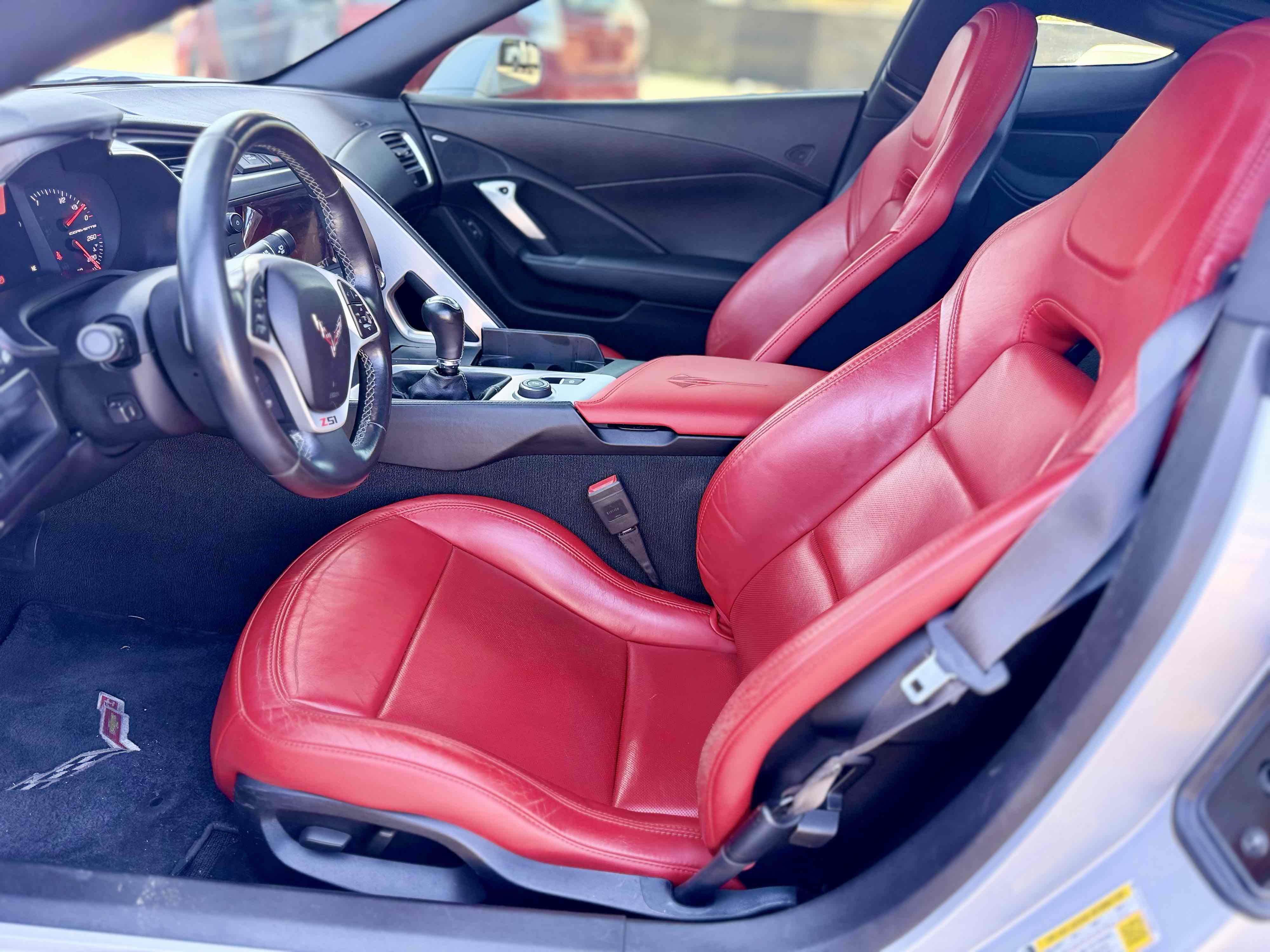 2015 Chevrolet Corvette Z51 - Photo 15
