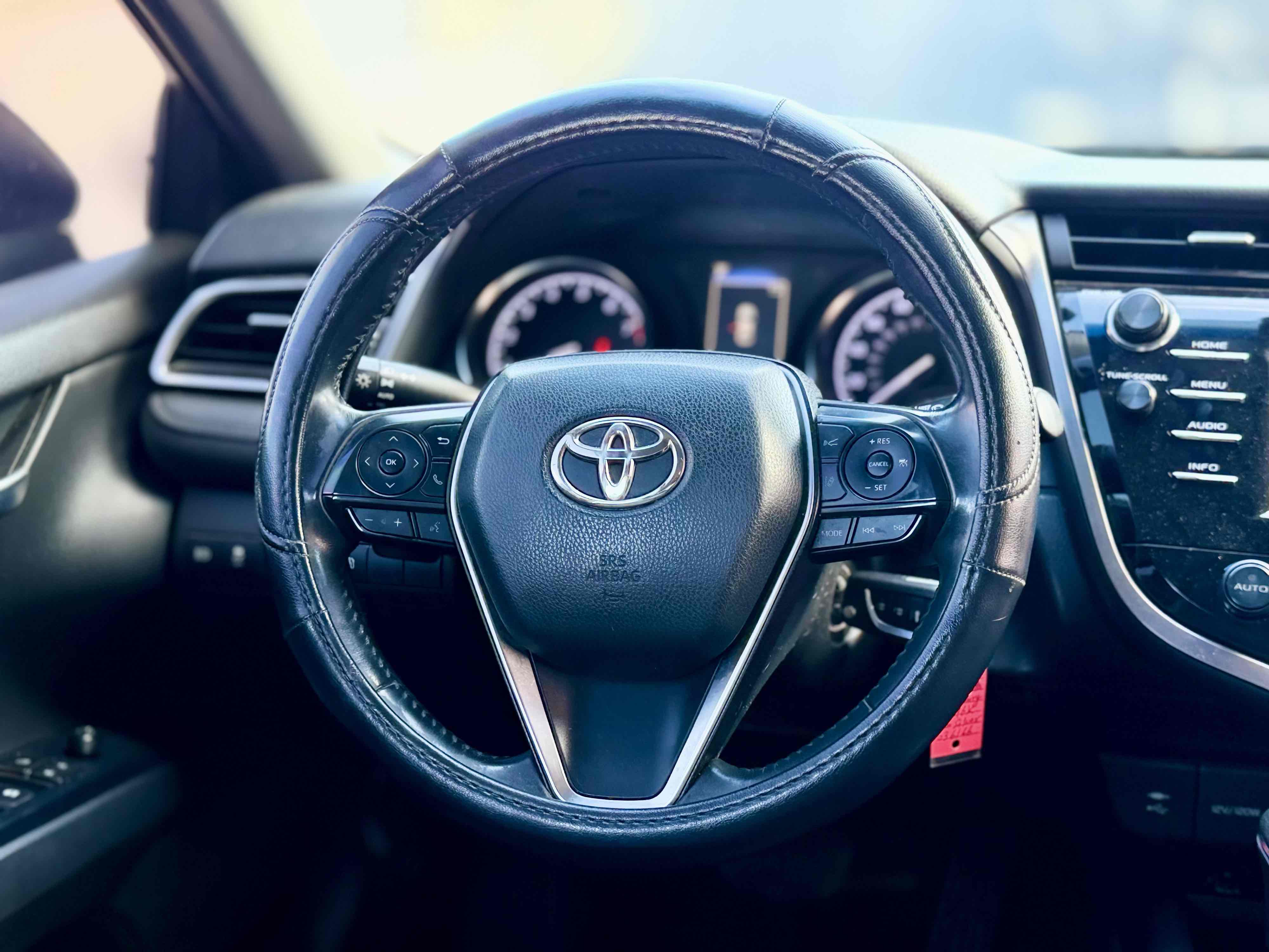 Toyota Camry photo 19