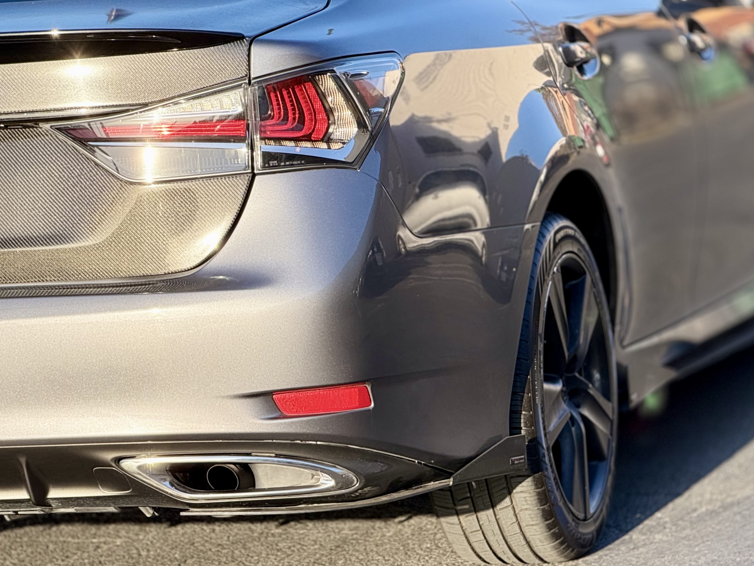 Photo 15 of this Lexus GS 200t