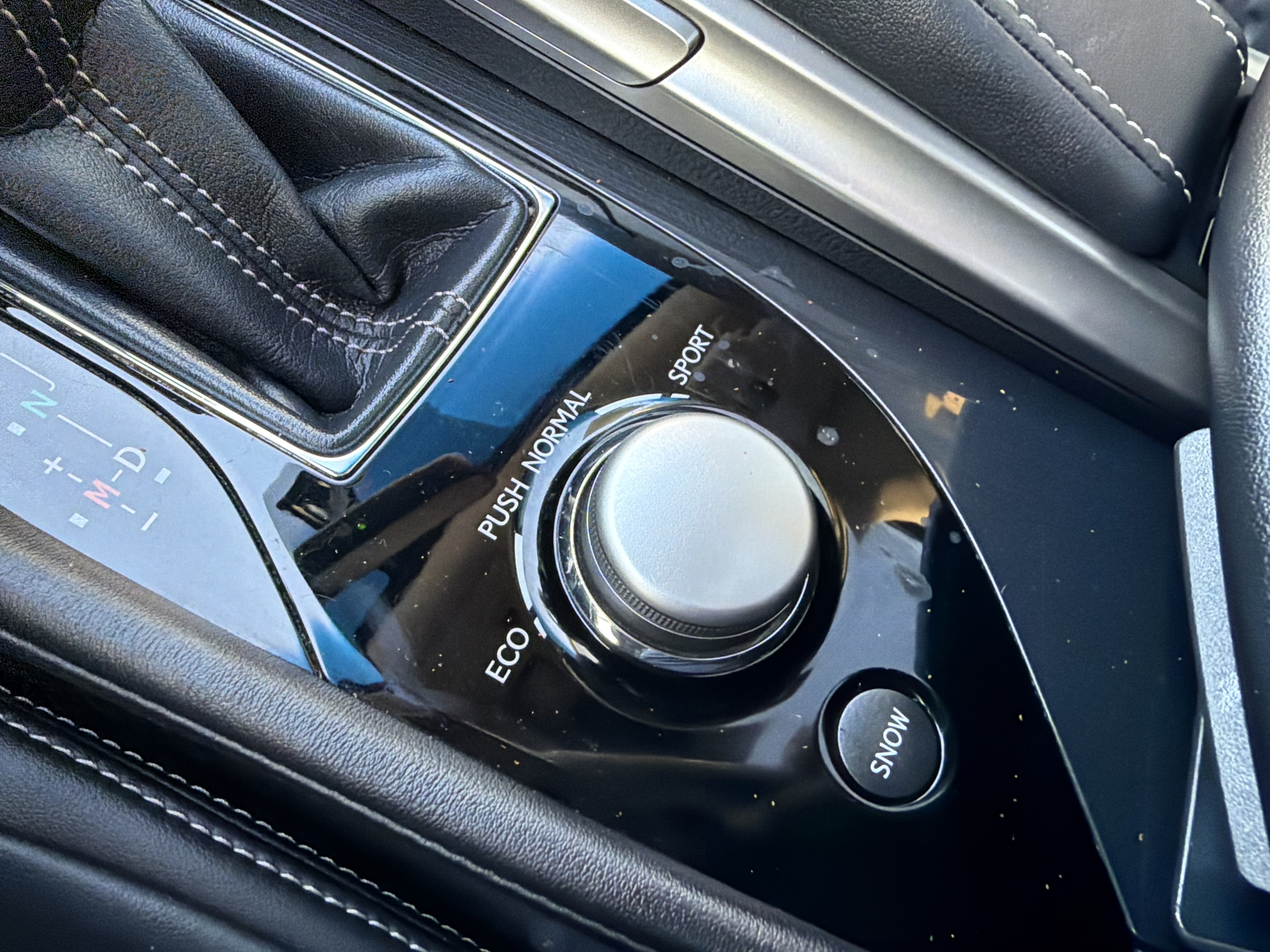 Photo 32 of this Lexus GS 200t