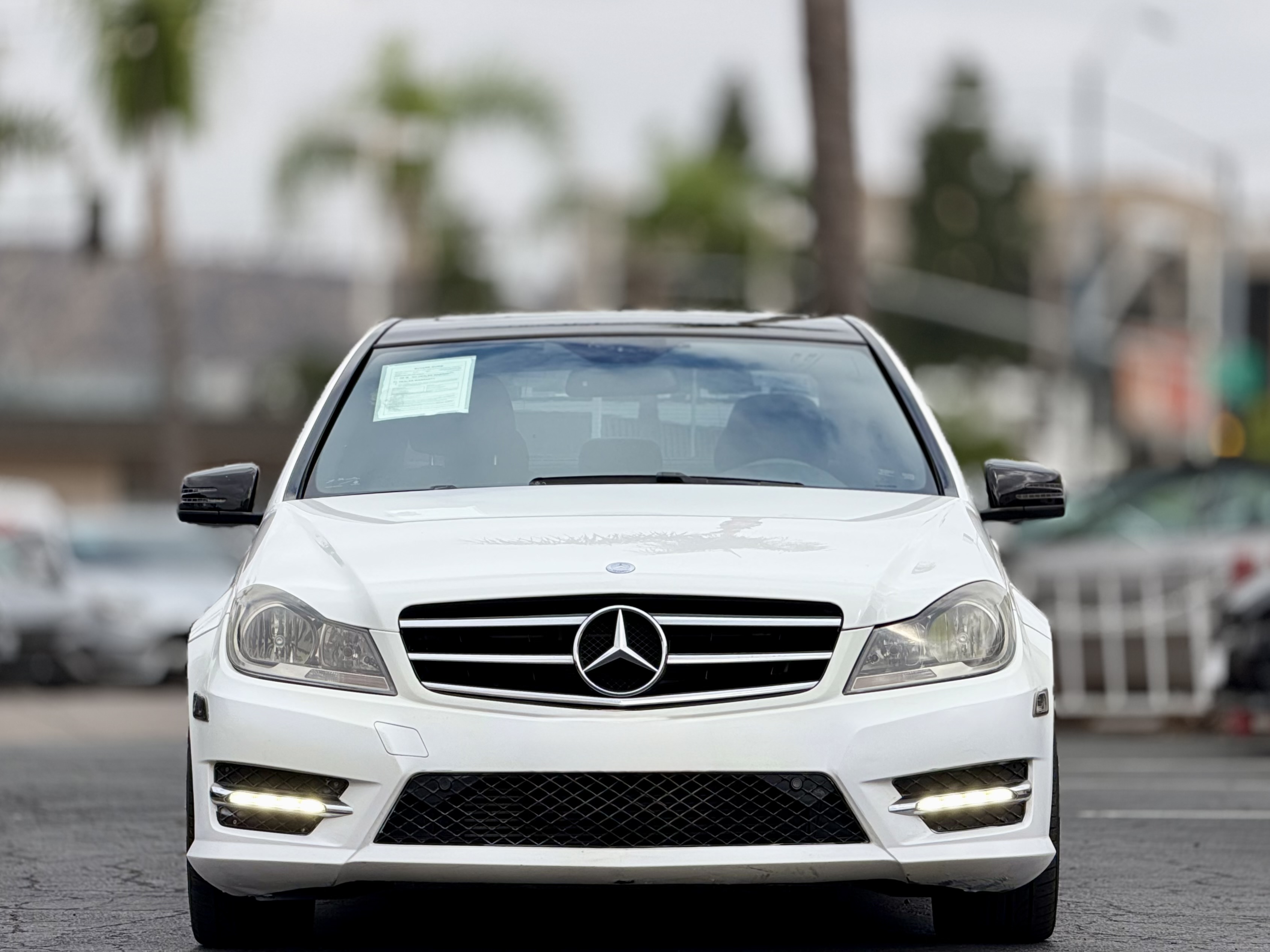 Mercedes-Benz c photo 2