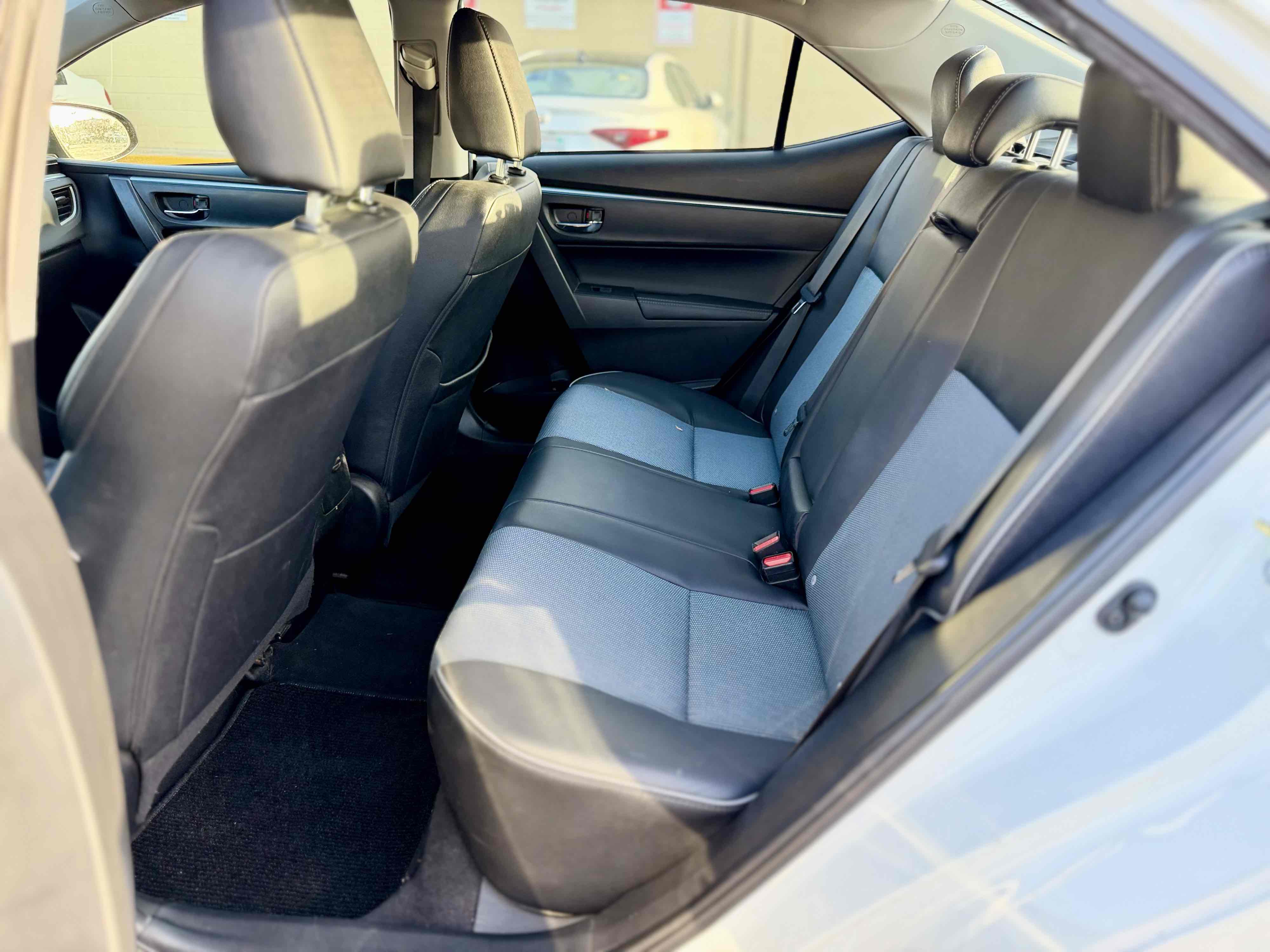 Toyota Corolla photo 12