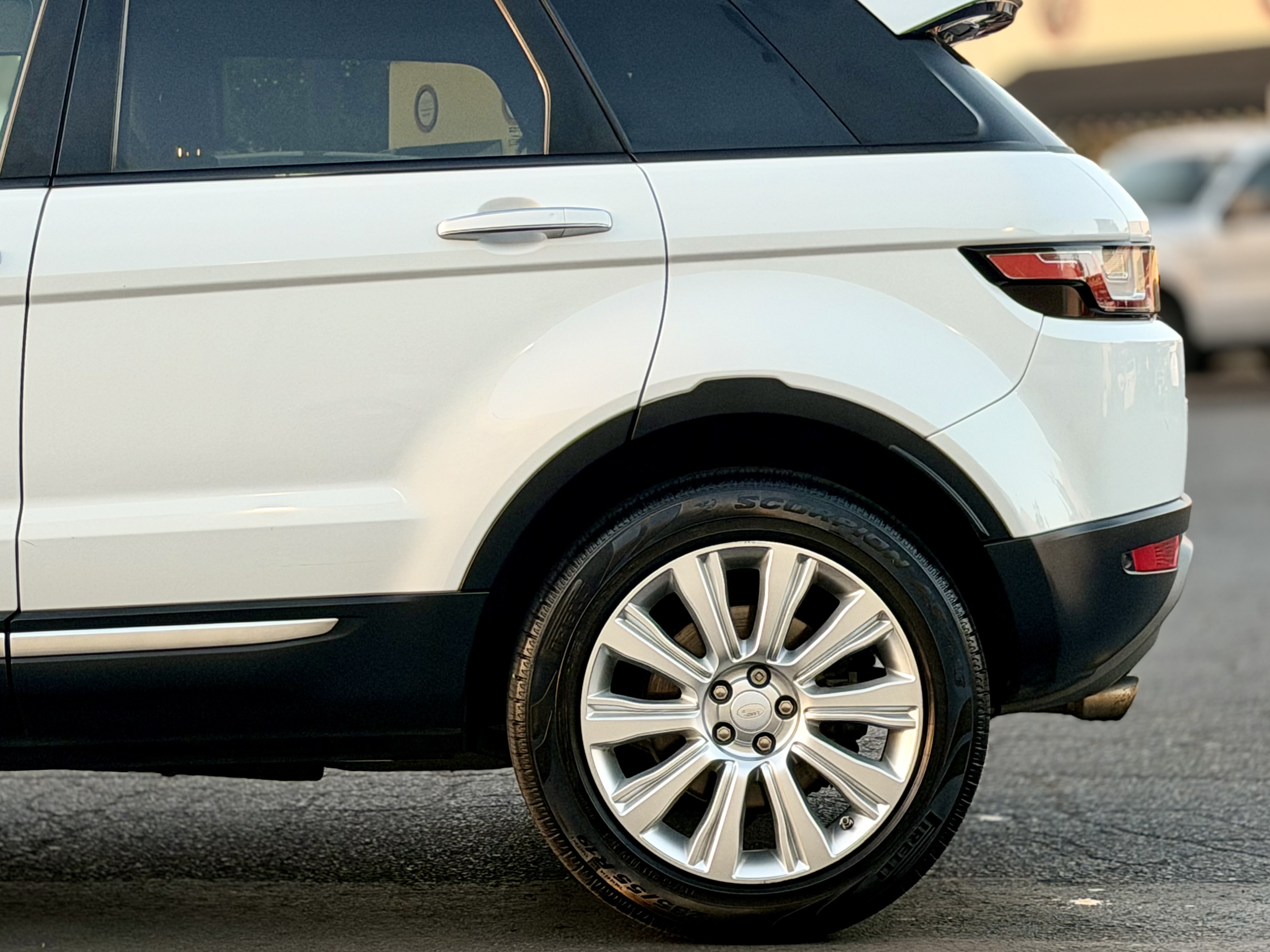 Land Rover Range Rover Evoque photo 6