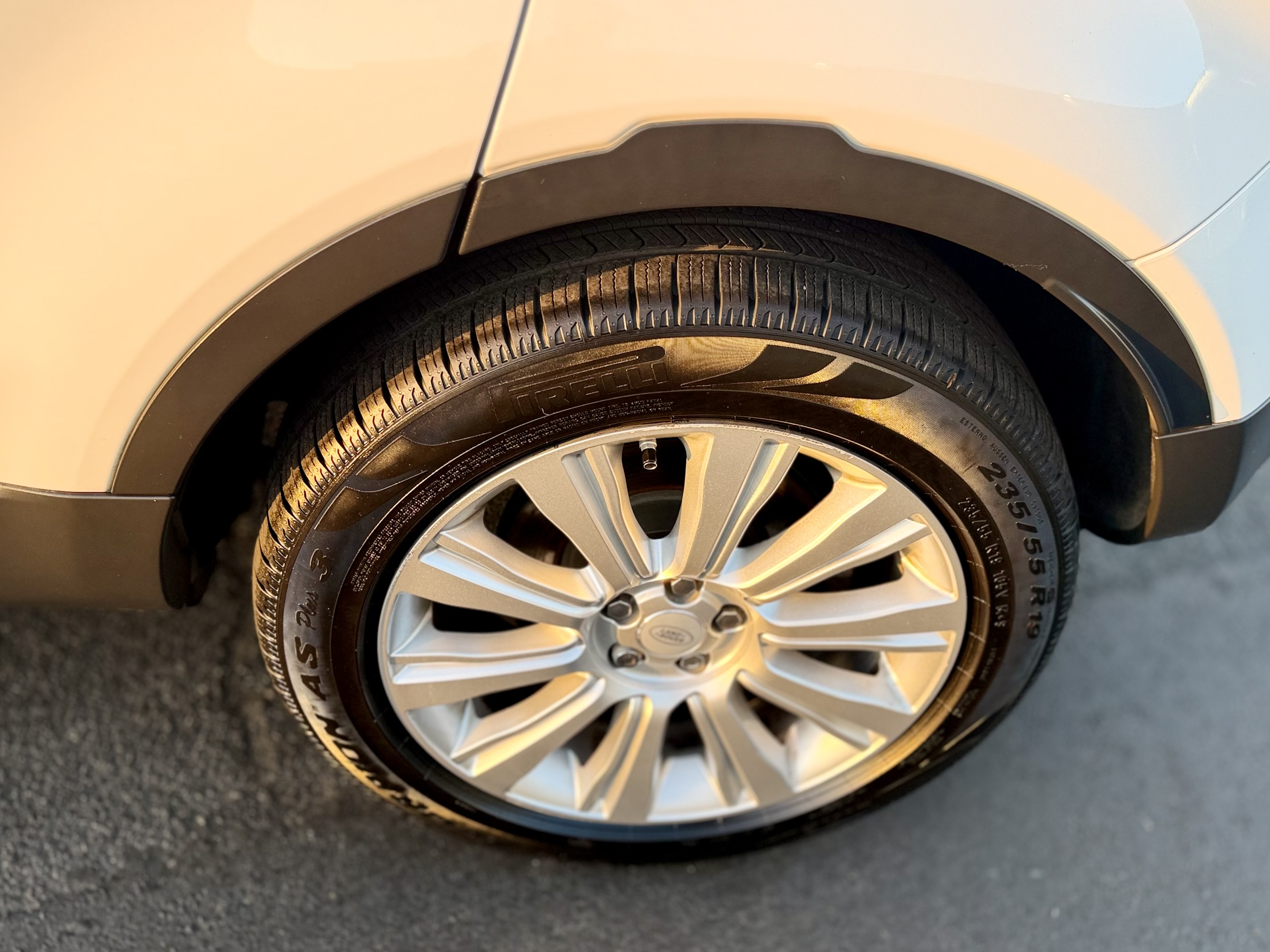 Land Rover Range Rover Evoque photo 15