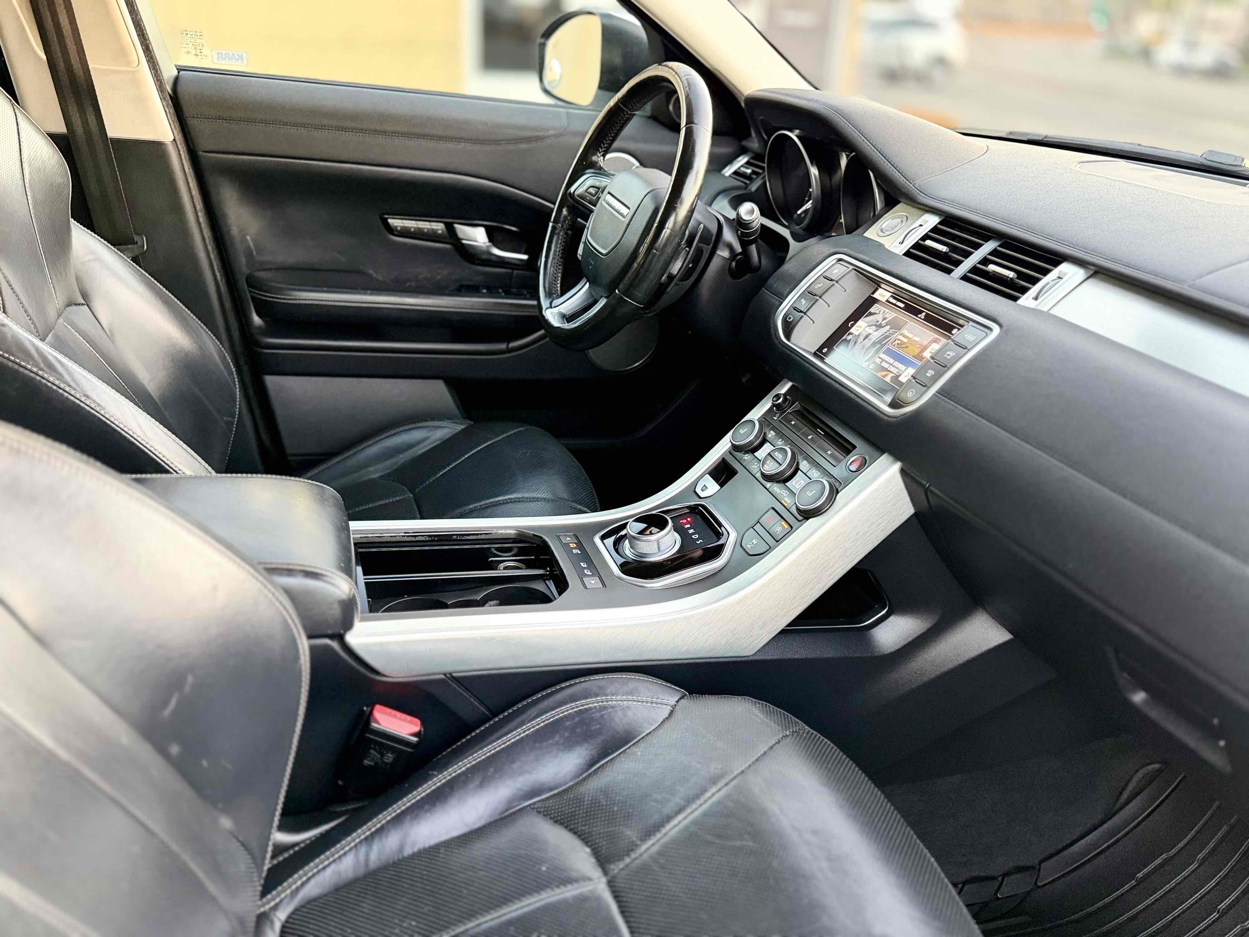 Land Rover Range Rover Evoque photo 19