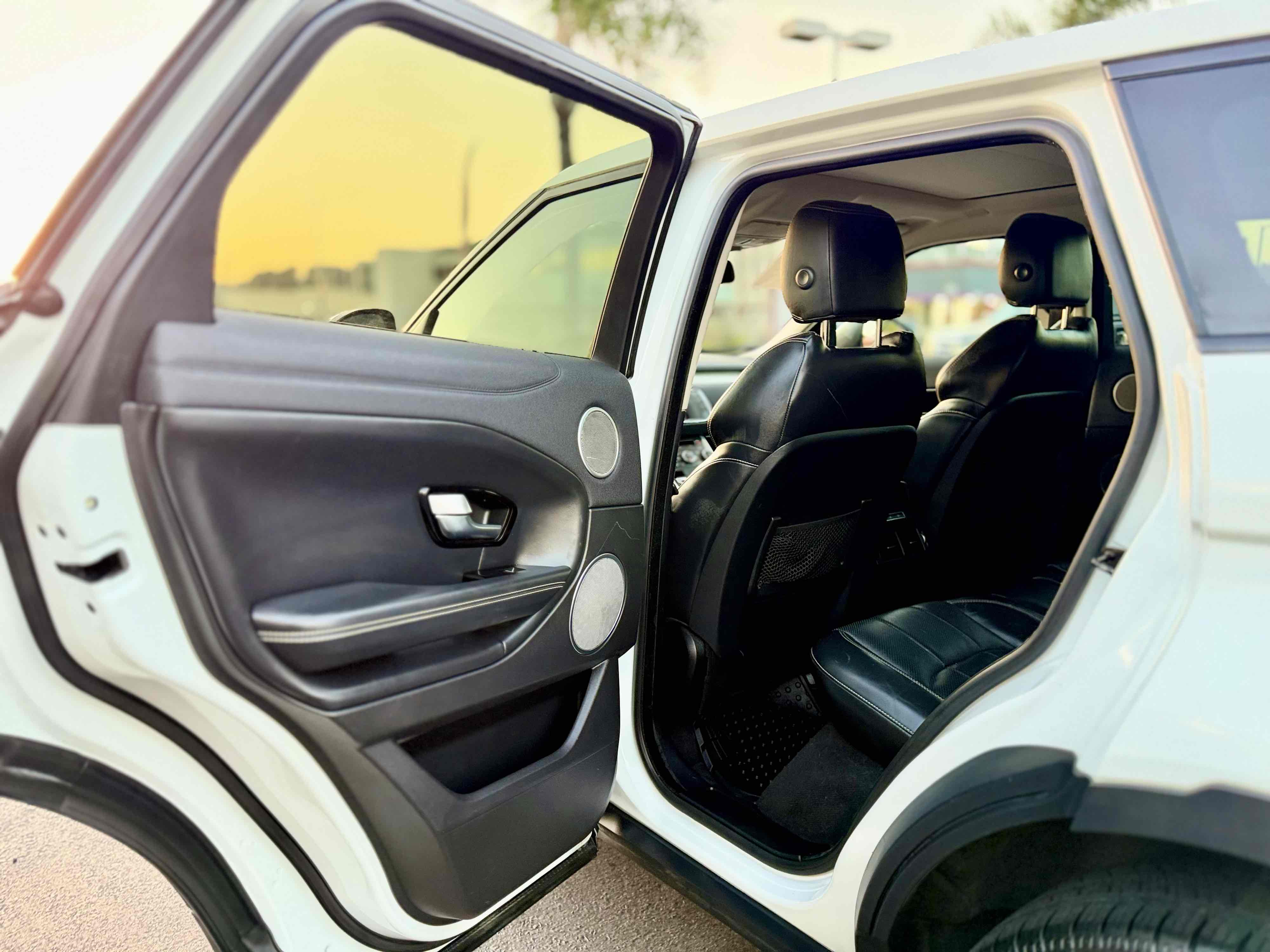 Land Rover Range Rover Evoque photo 25