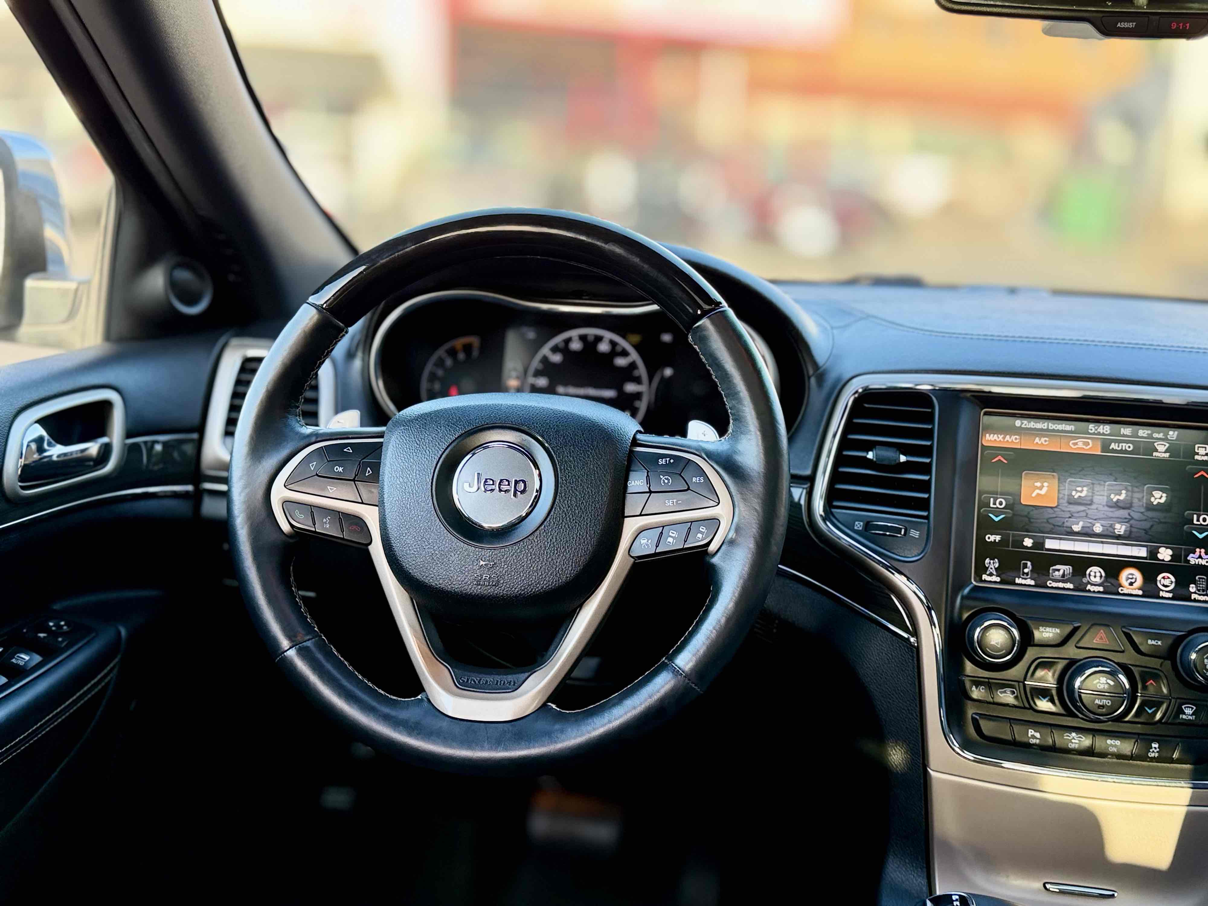 Jeep Grand Cherokee photo 29
