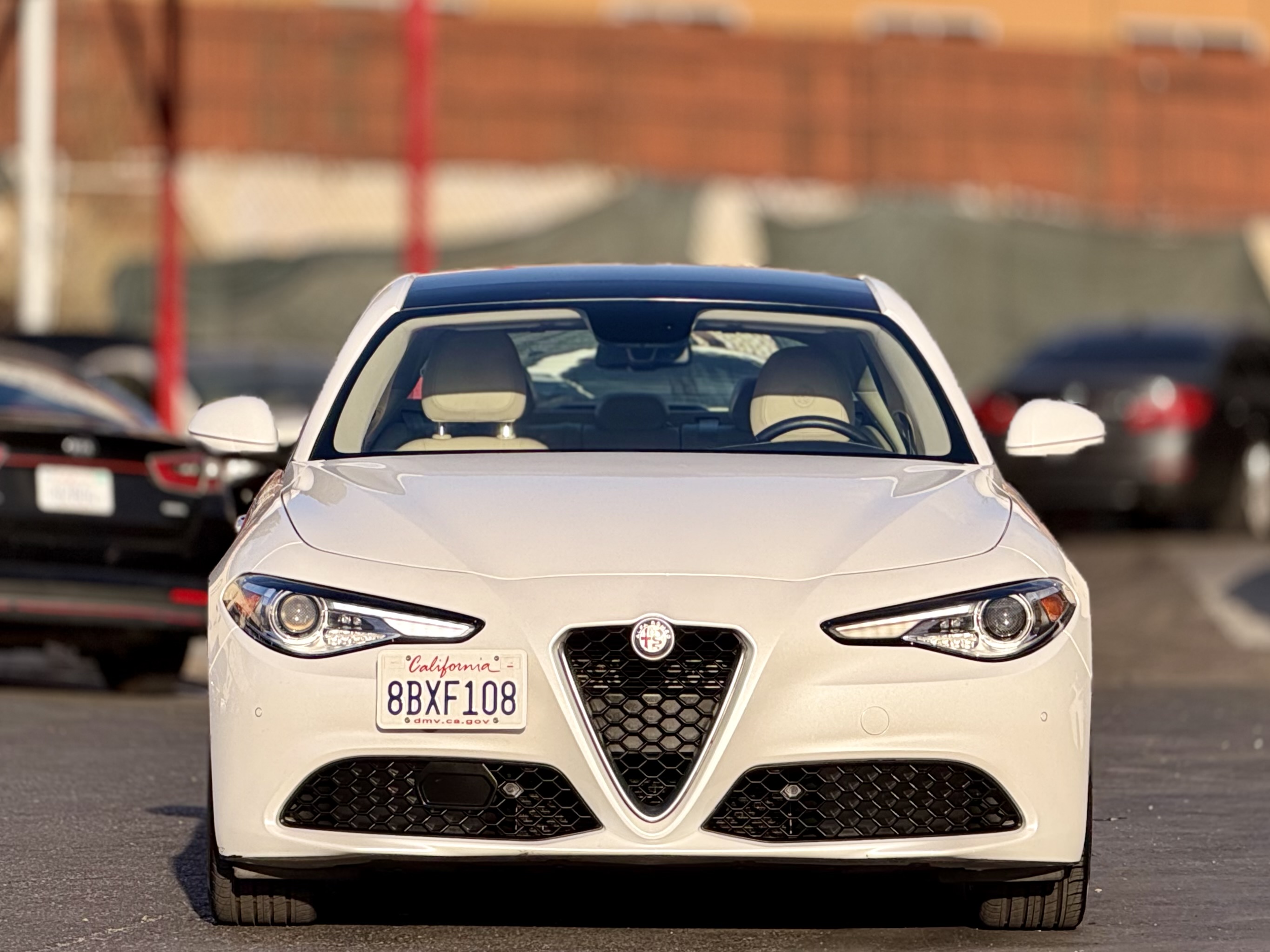 Alfa Romeo Giulia photo 2