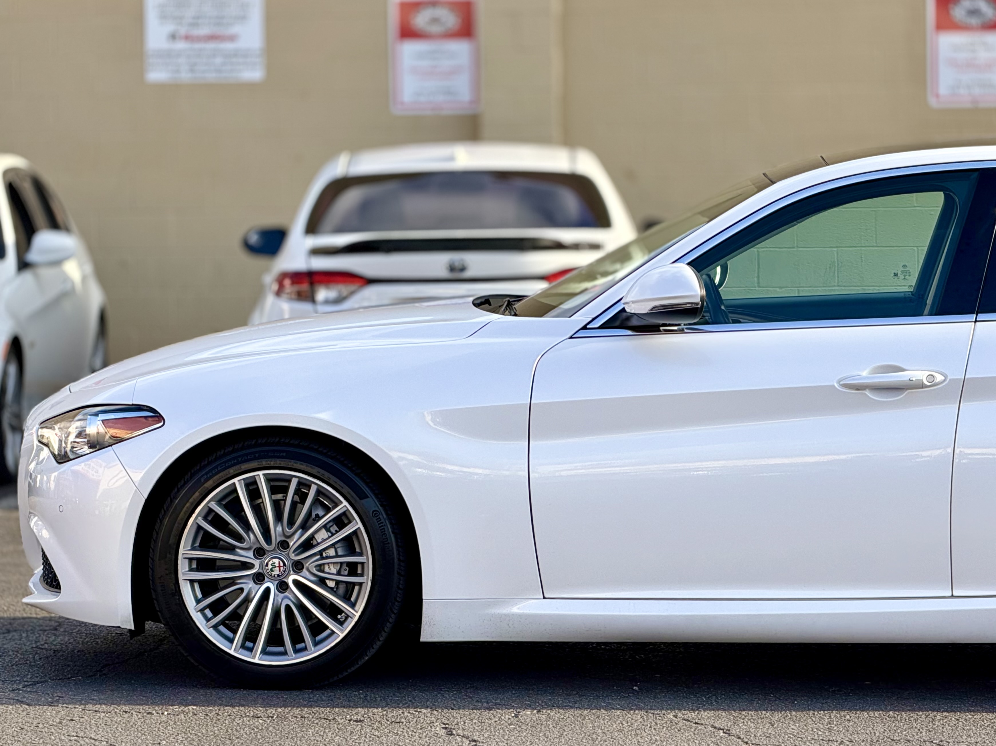 Alfa Romeo Giulia photo 5