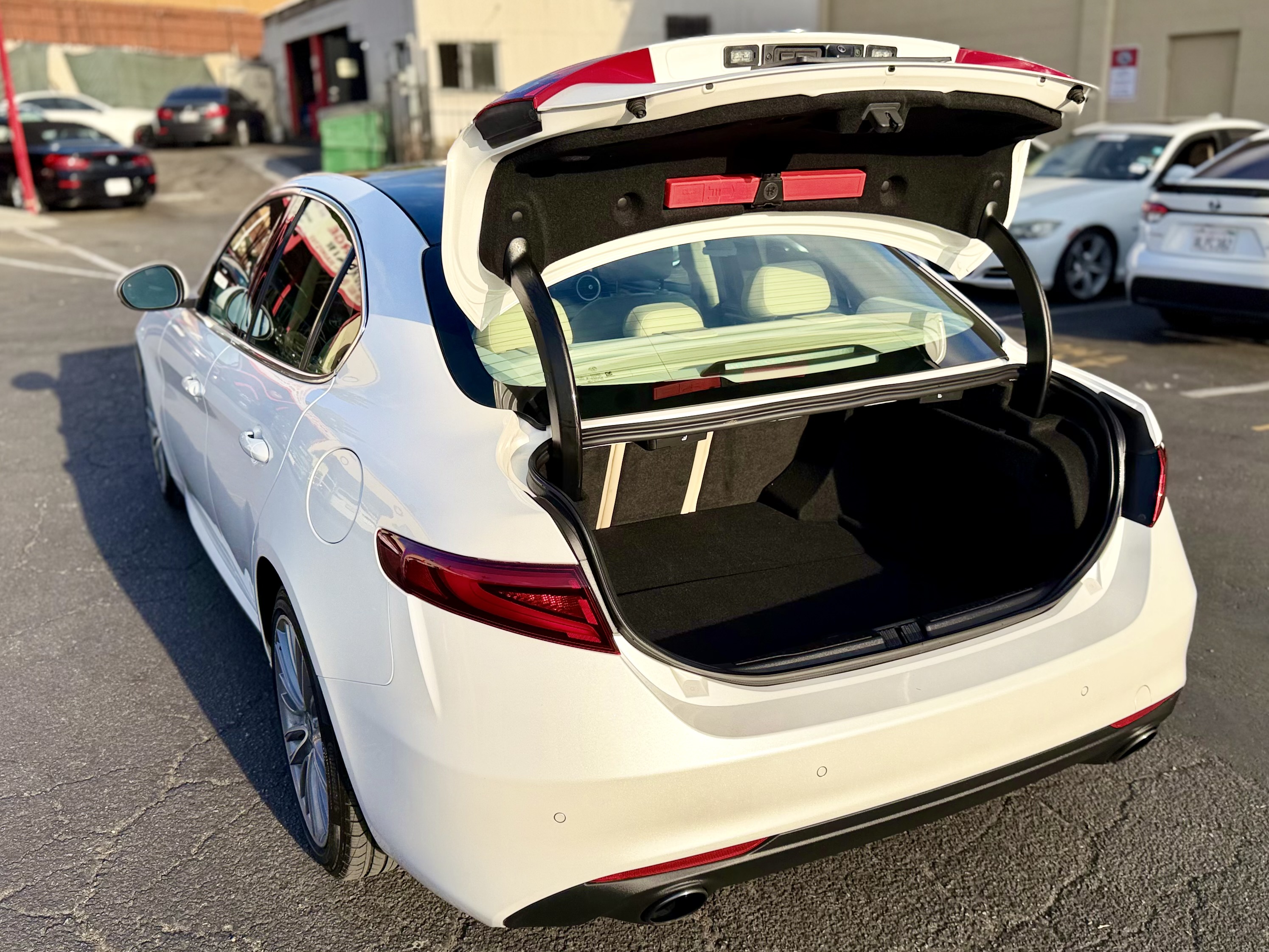 Alfa Romeo Giulia photo 10