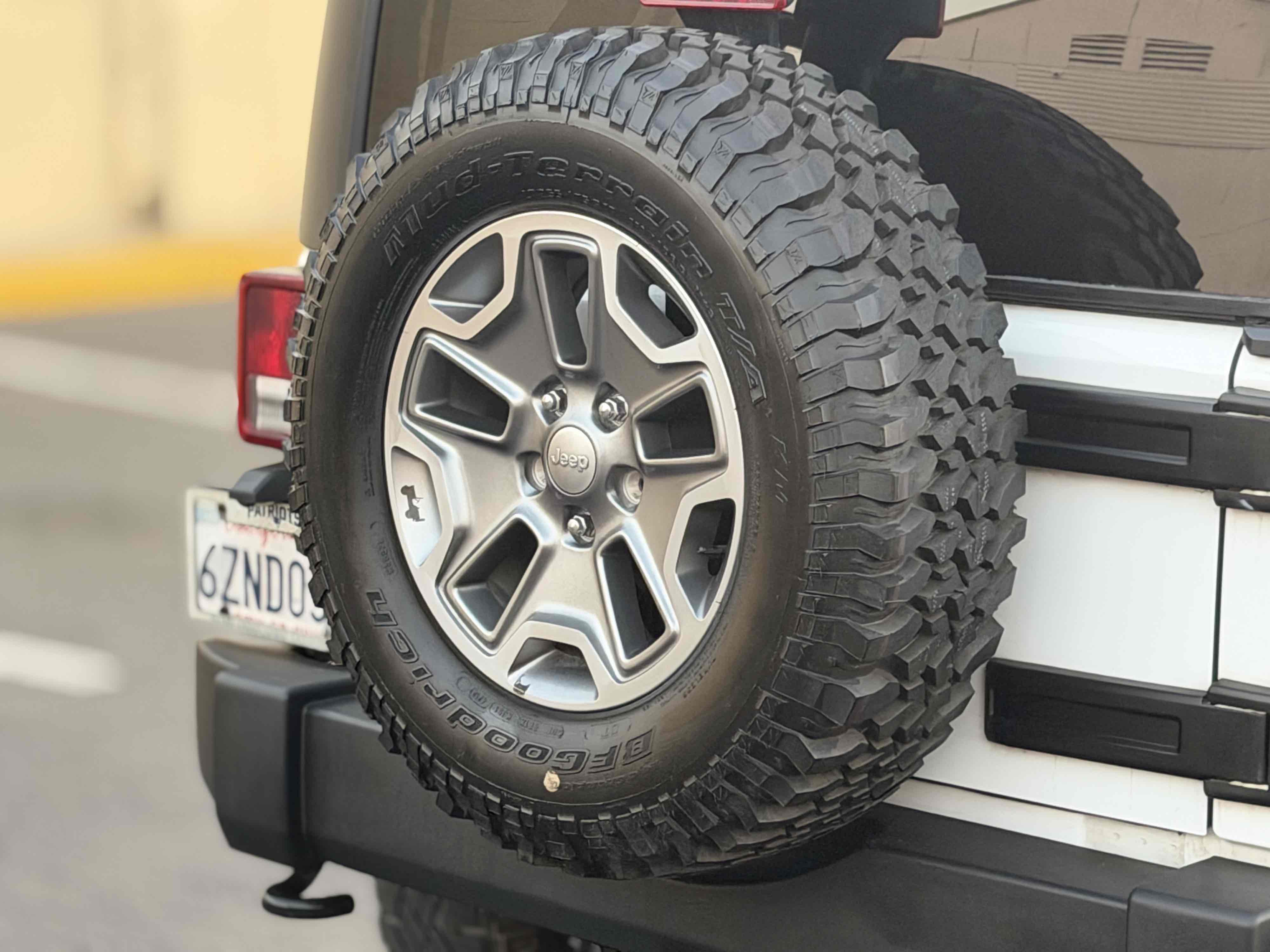 Jeep Wrangler photo 14