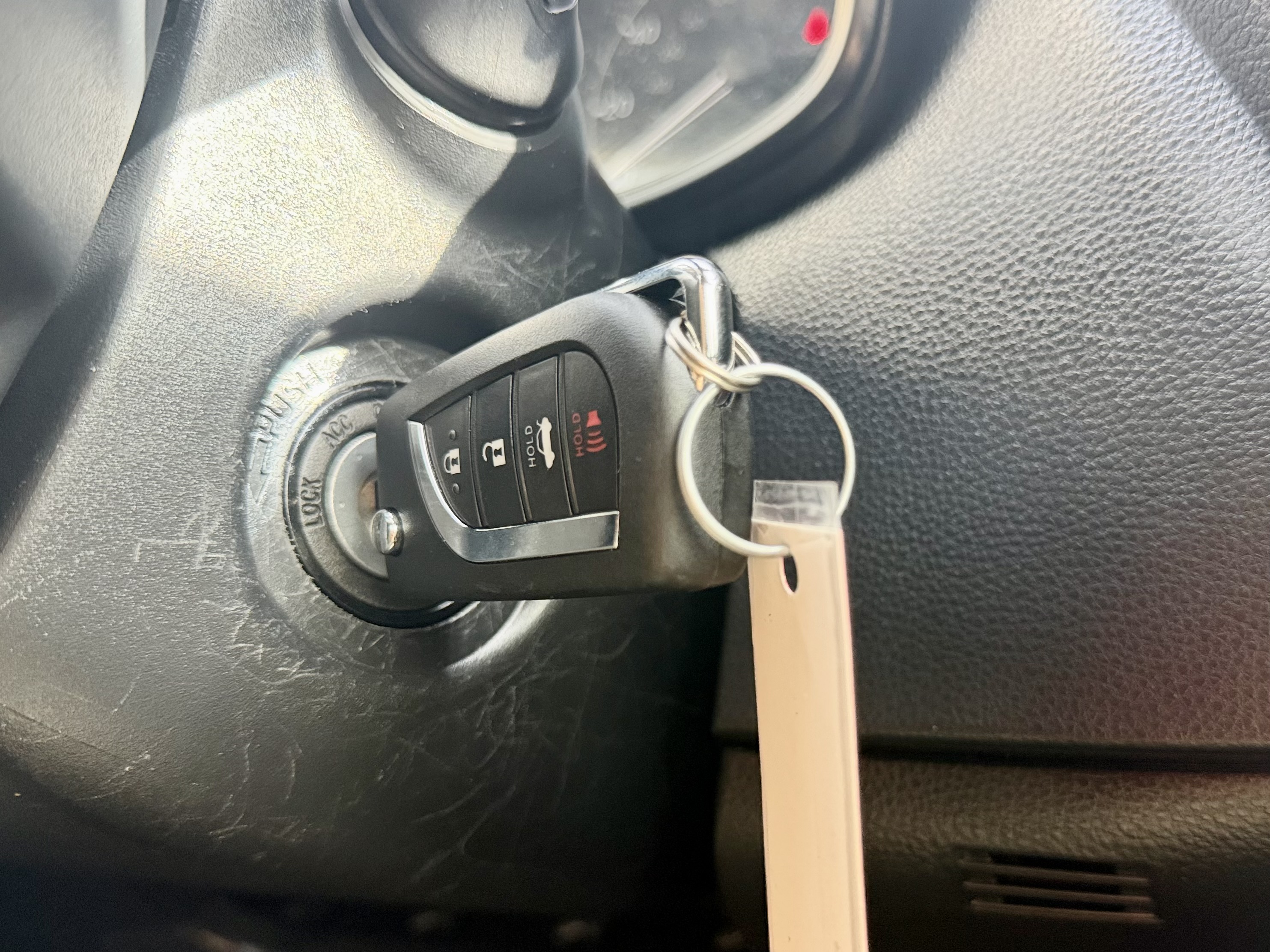 Toyota Corolla photo 19