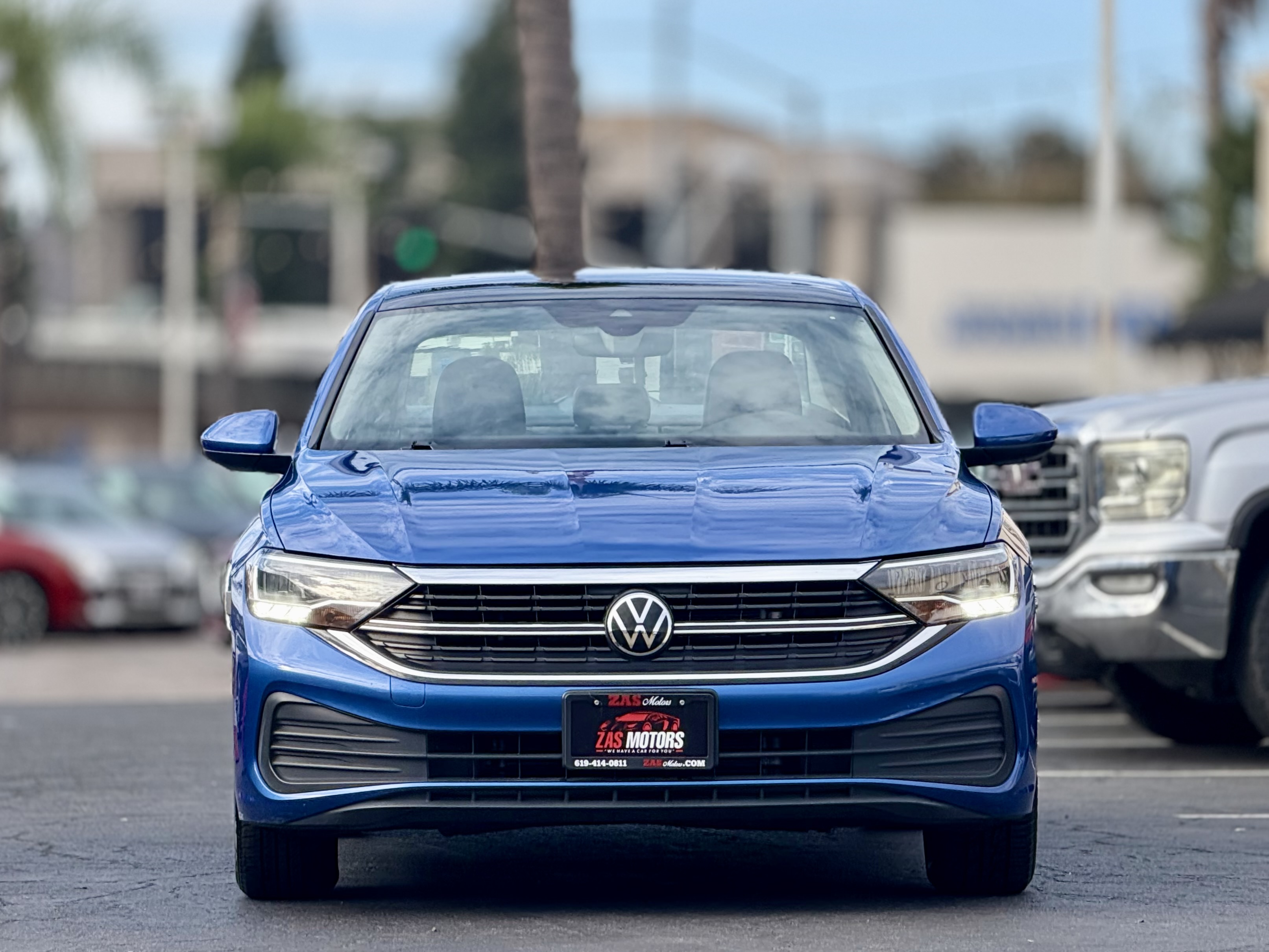 Volkswagen Jetta photo 2