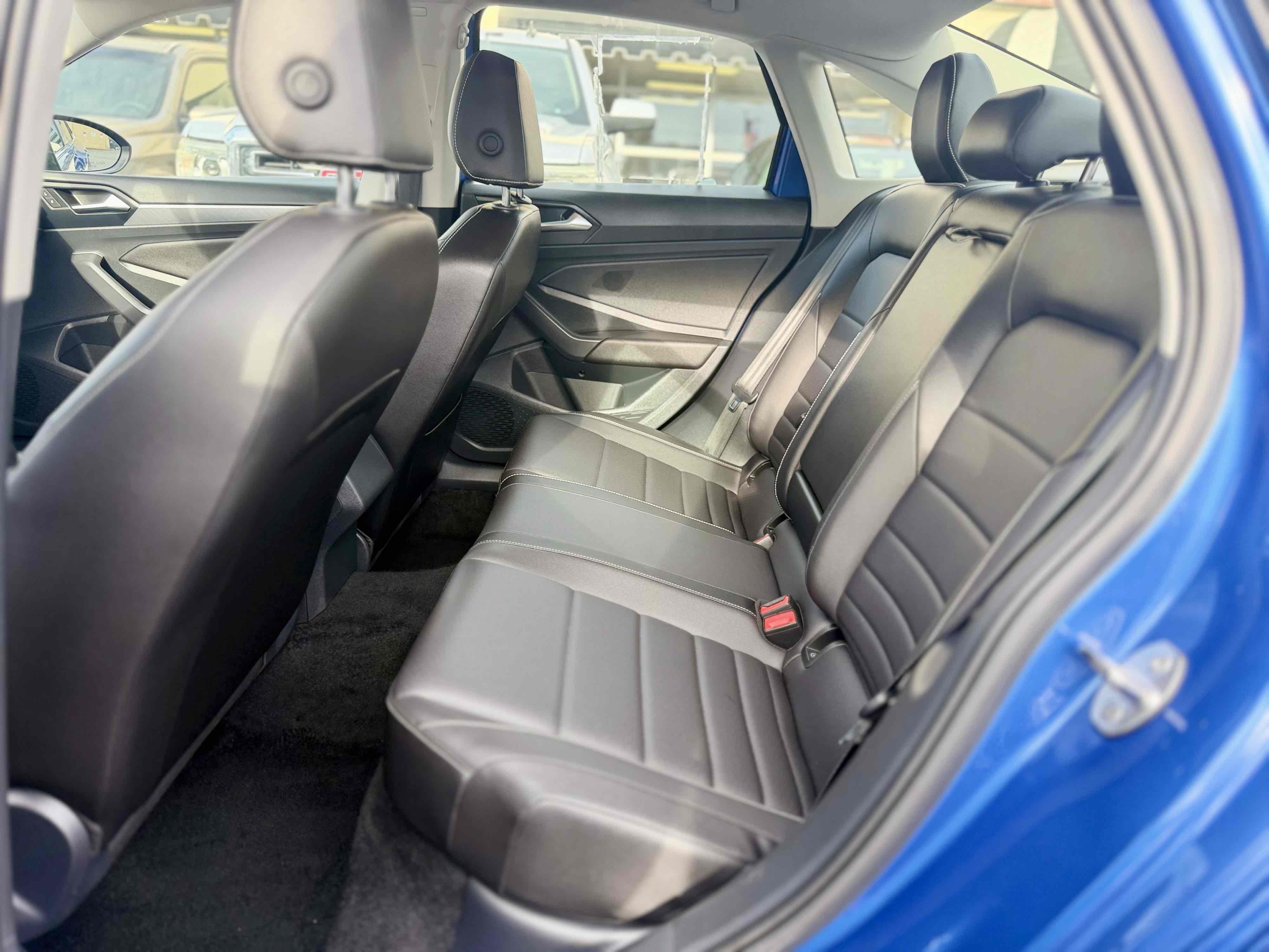 Volkswagen Jetta photo 23