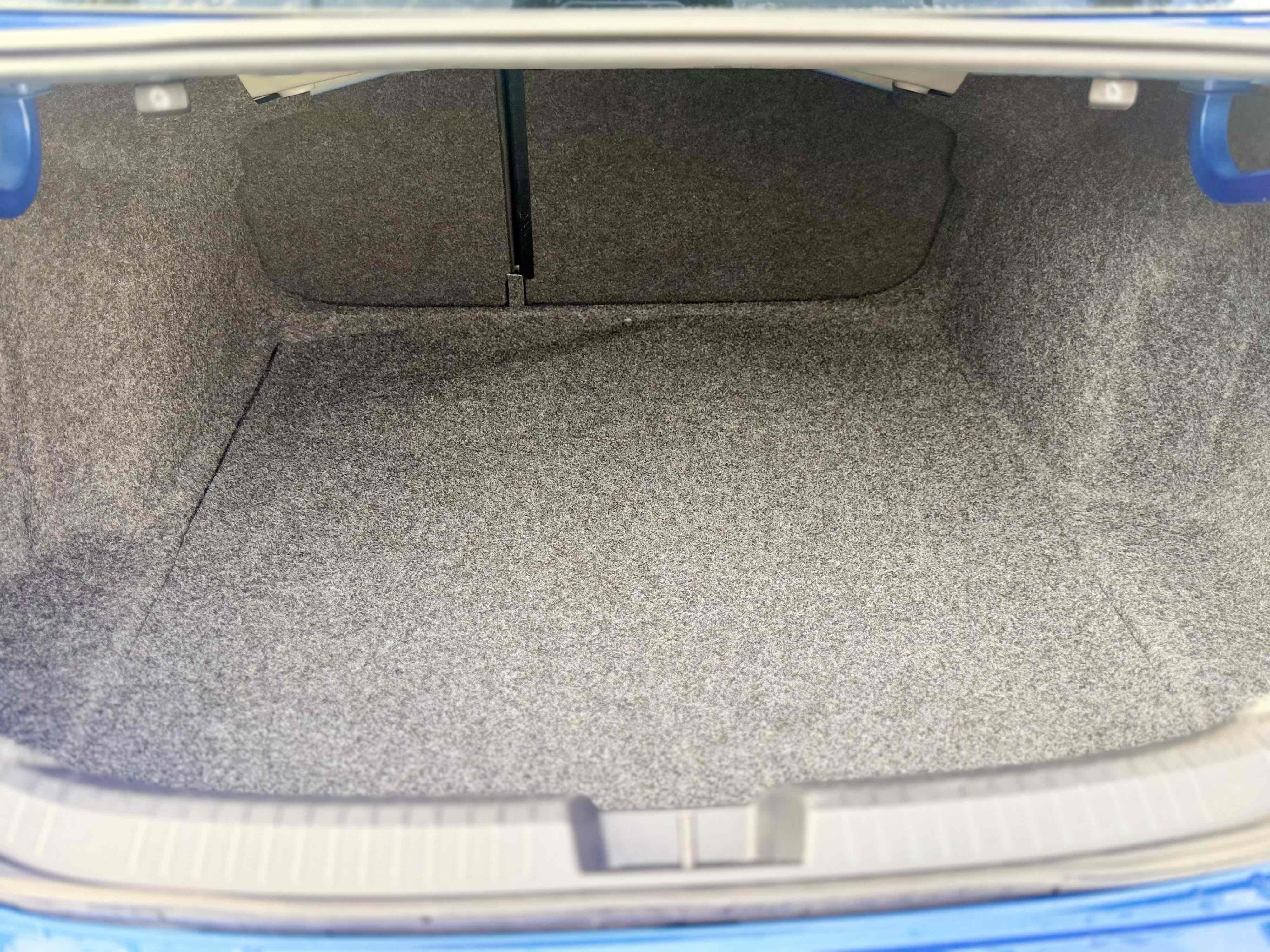Volkswagen Jetta photo 34