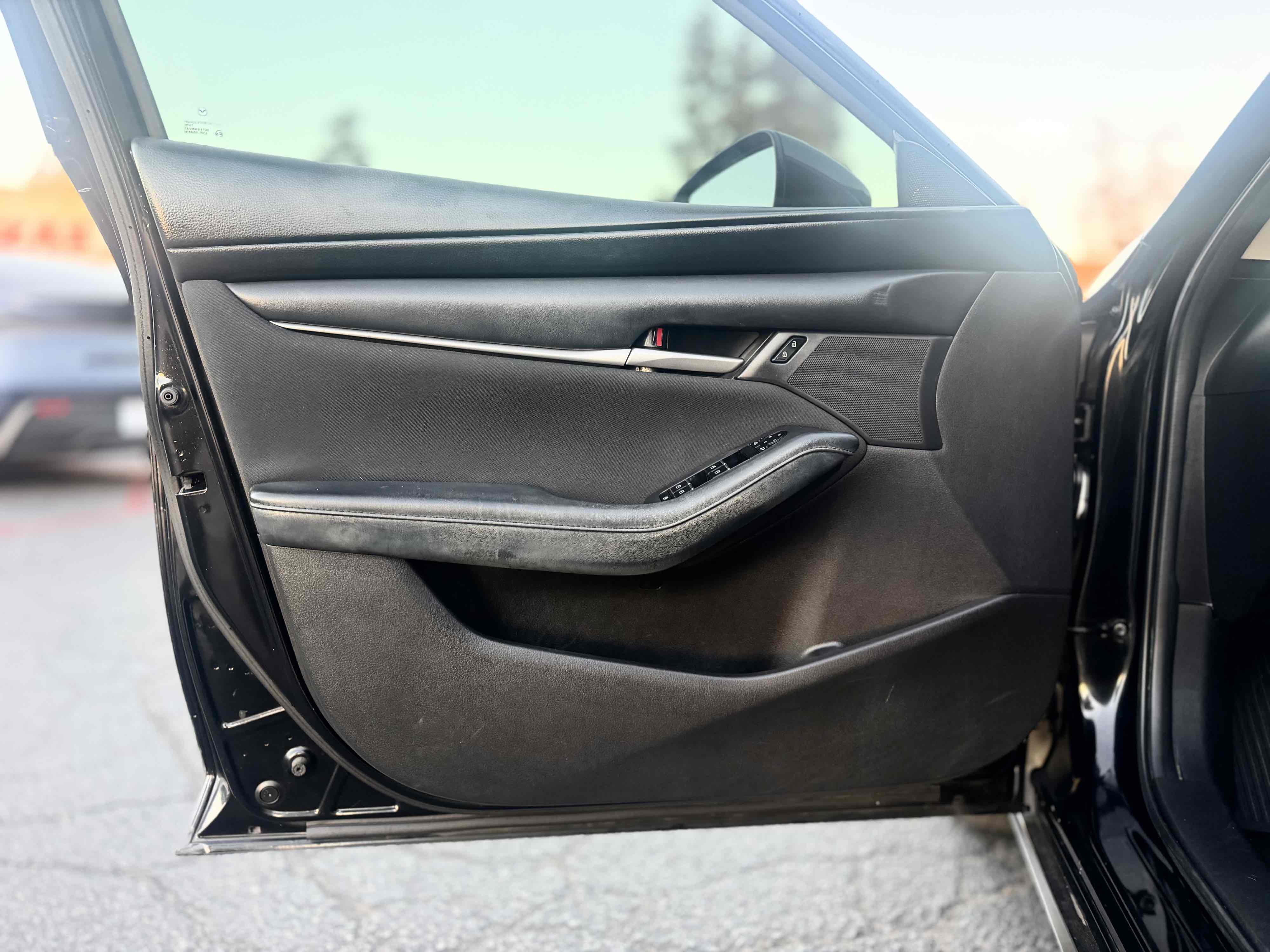 Mazda Mazda3 photo 12