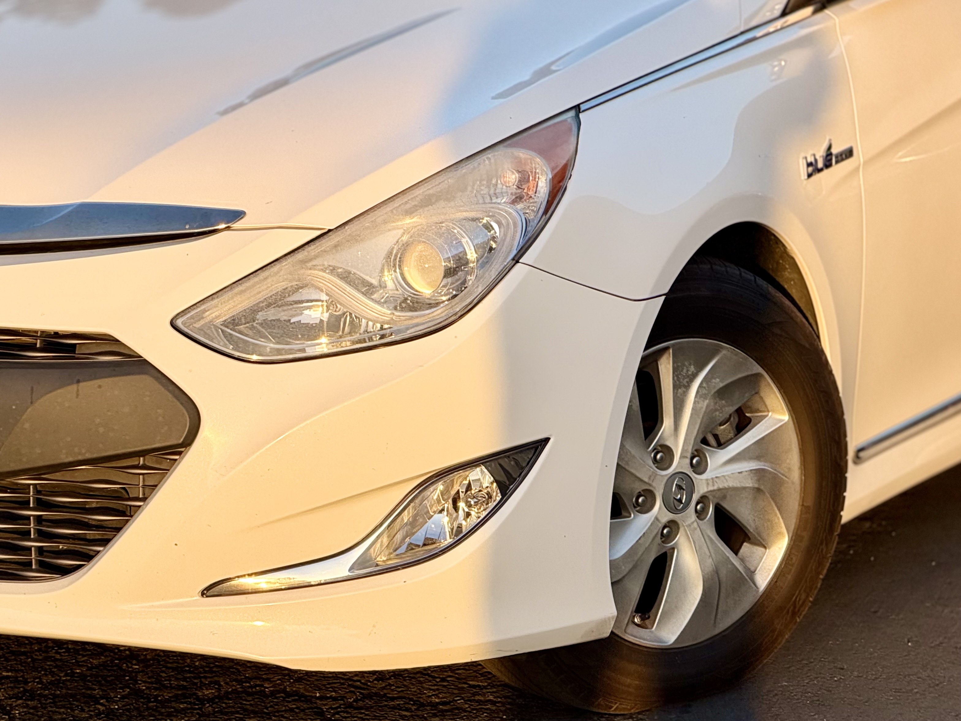 Hyundai Sonata photo 6