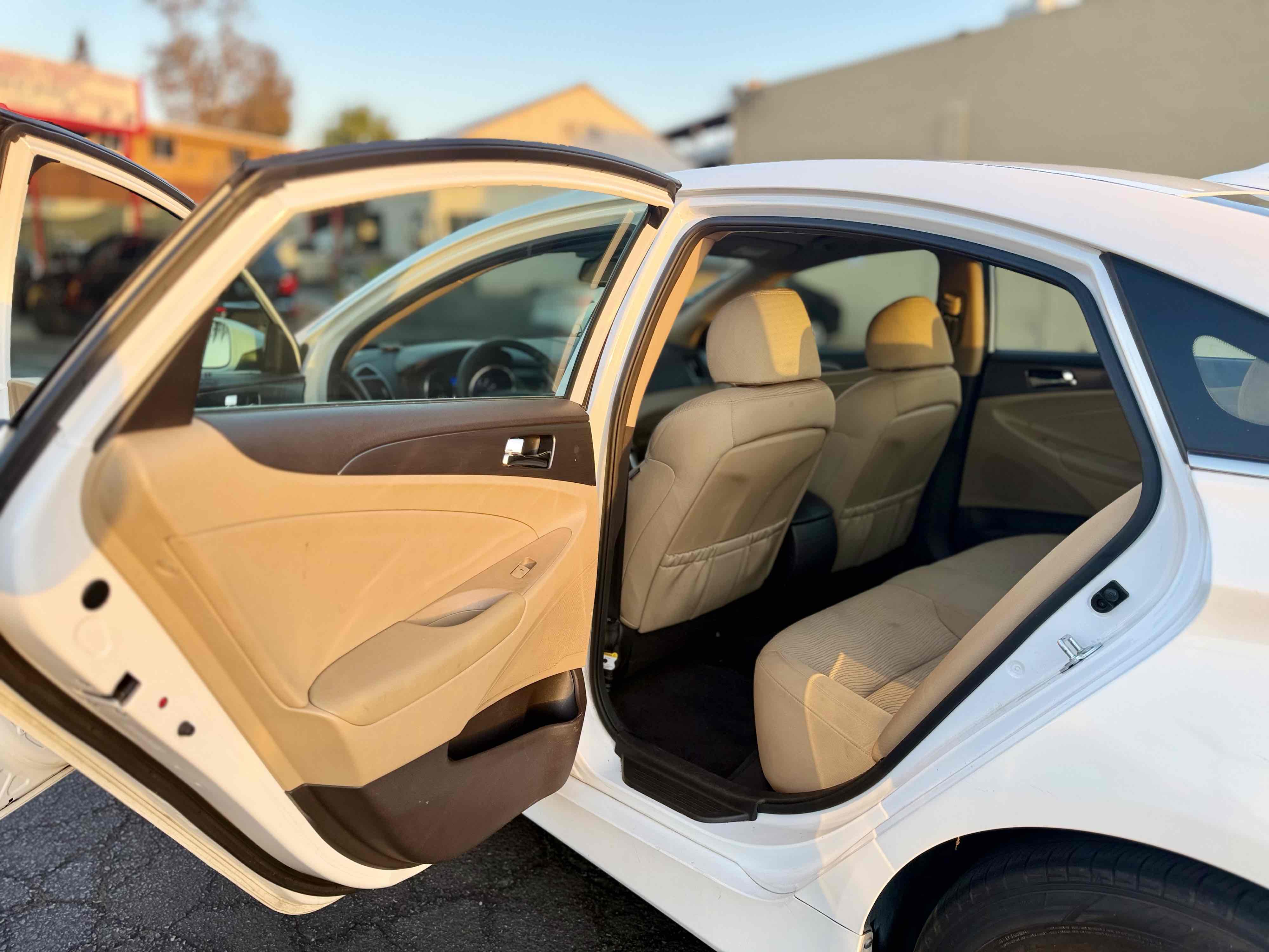 Hyundai Sonata photo 15