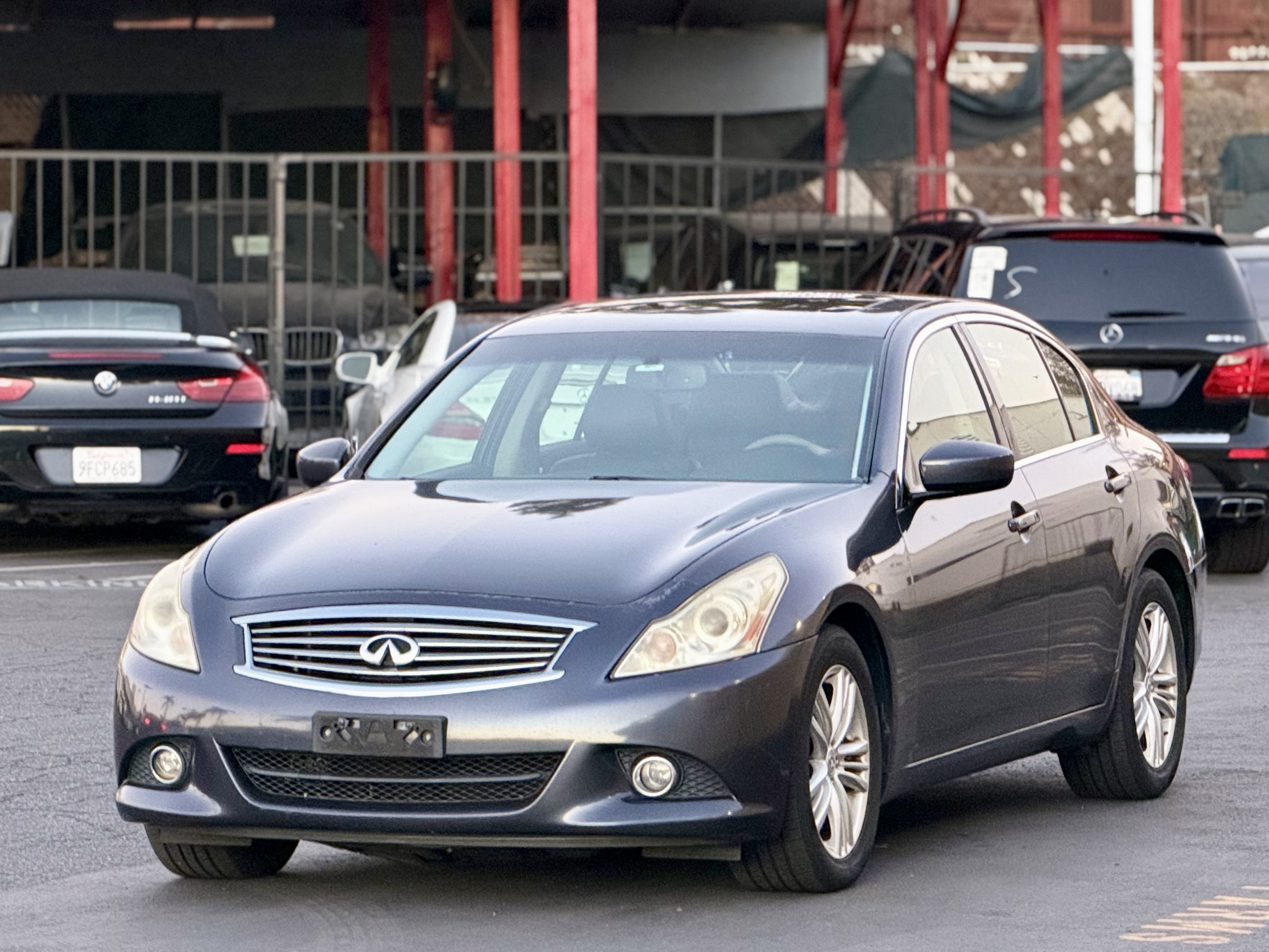 Infiniti G37 photo 4