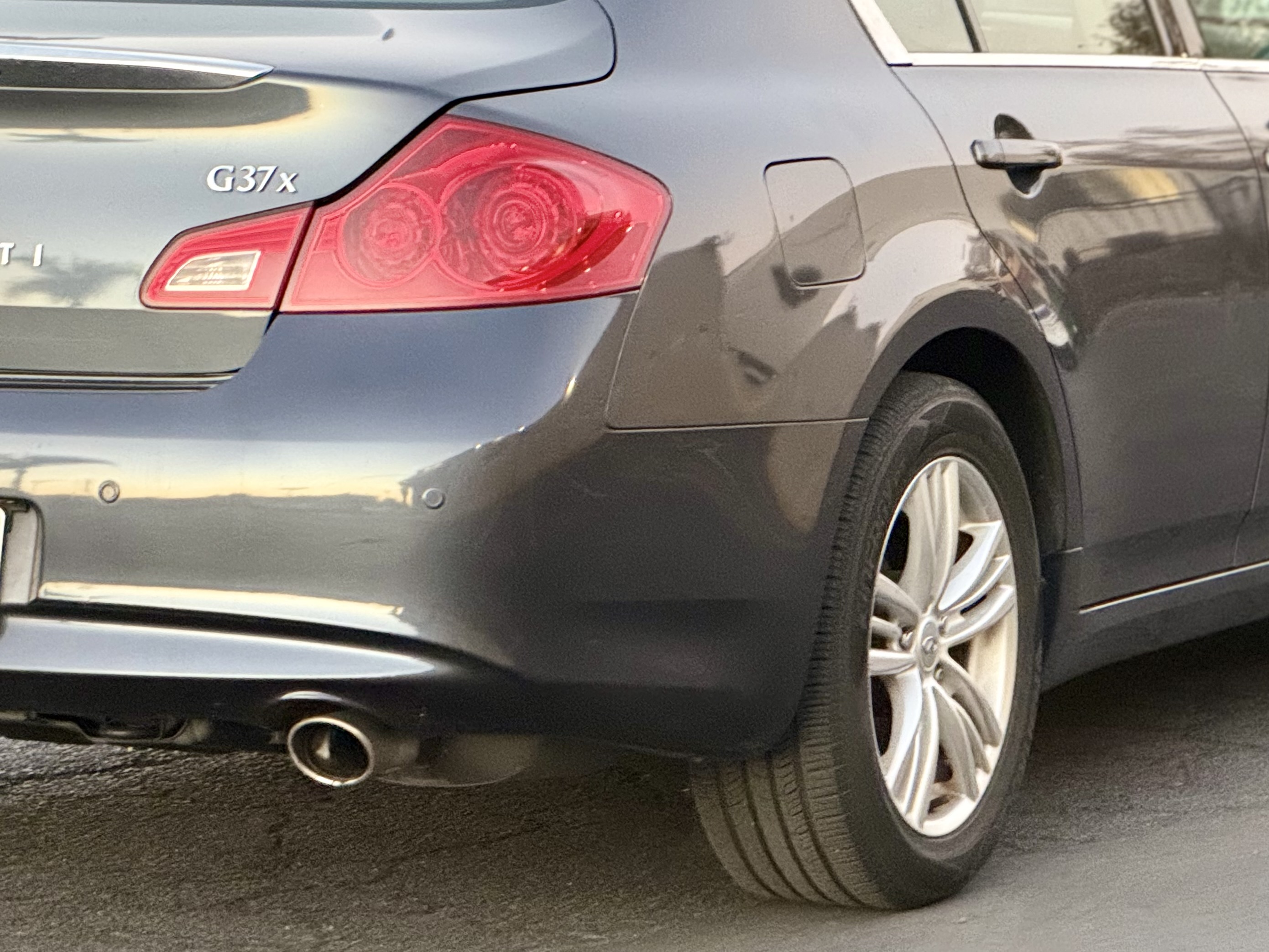 Infiniti G37 photo 10