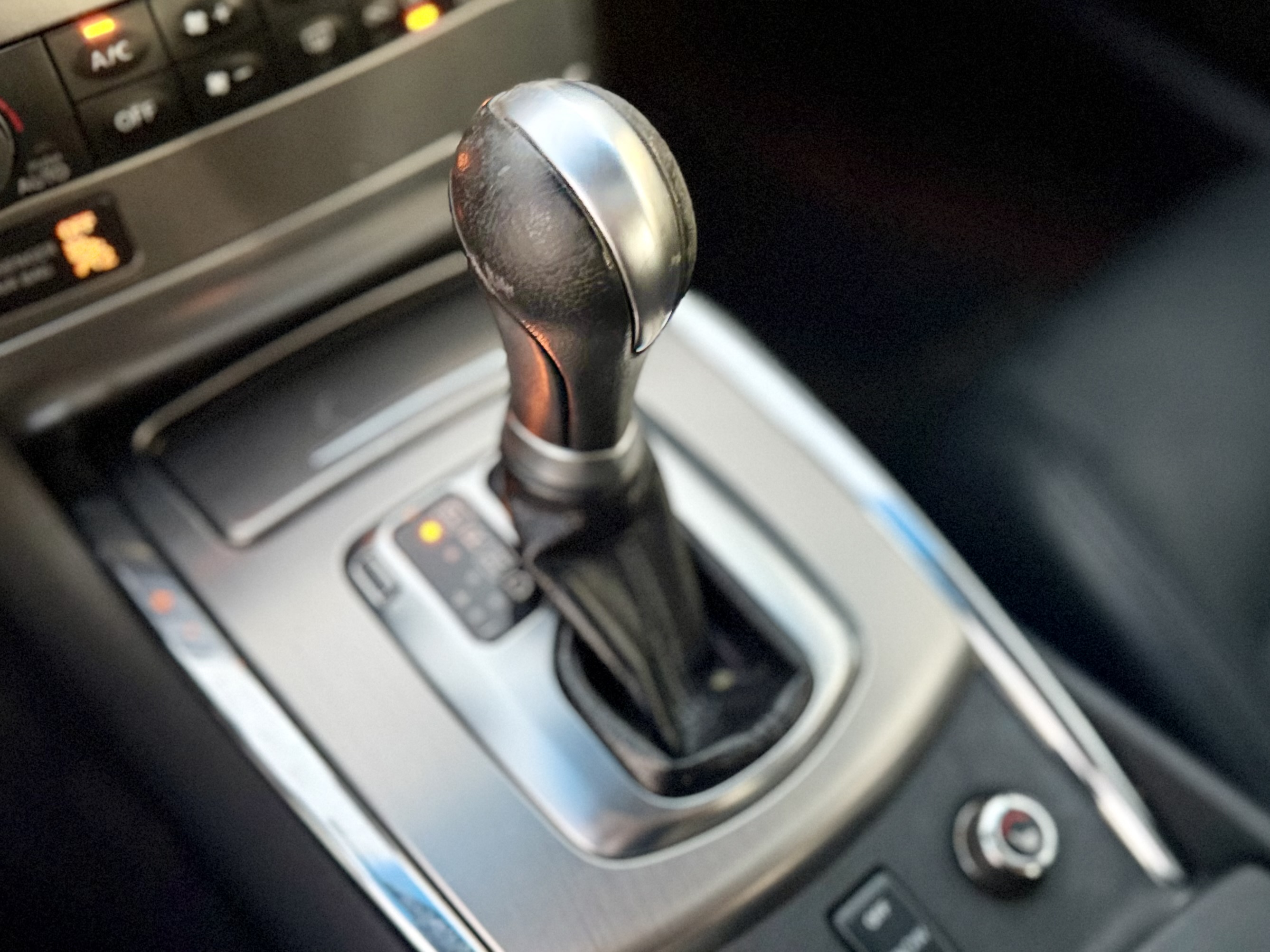 Infiniti G37 photo 18