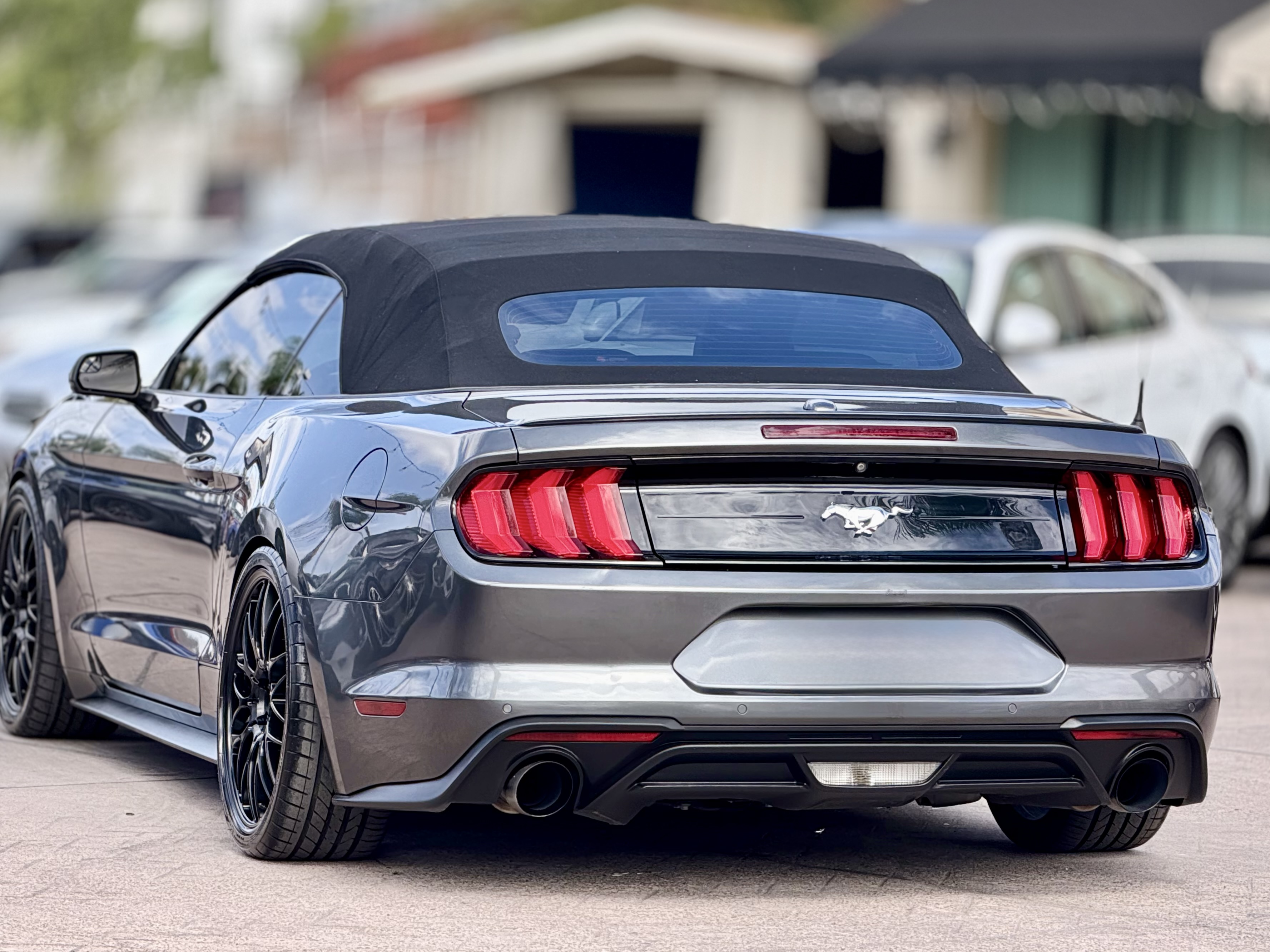 Photo 19 of this Ford Mustang