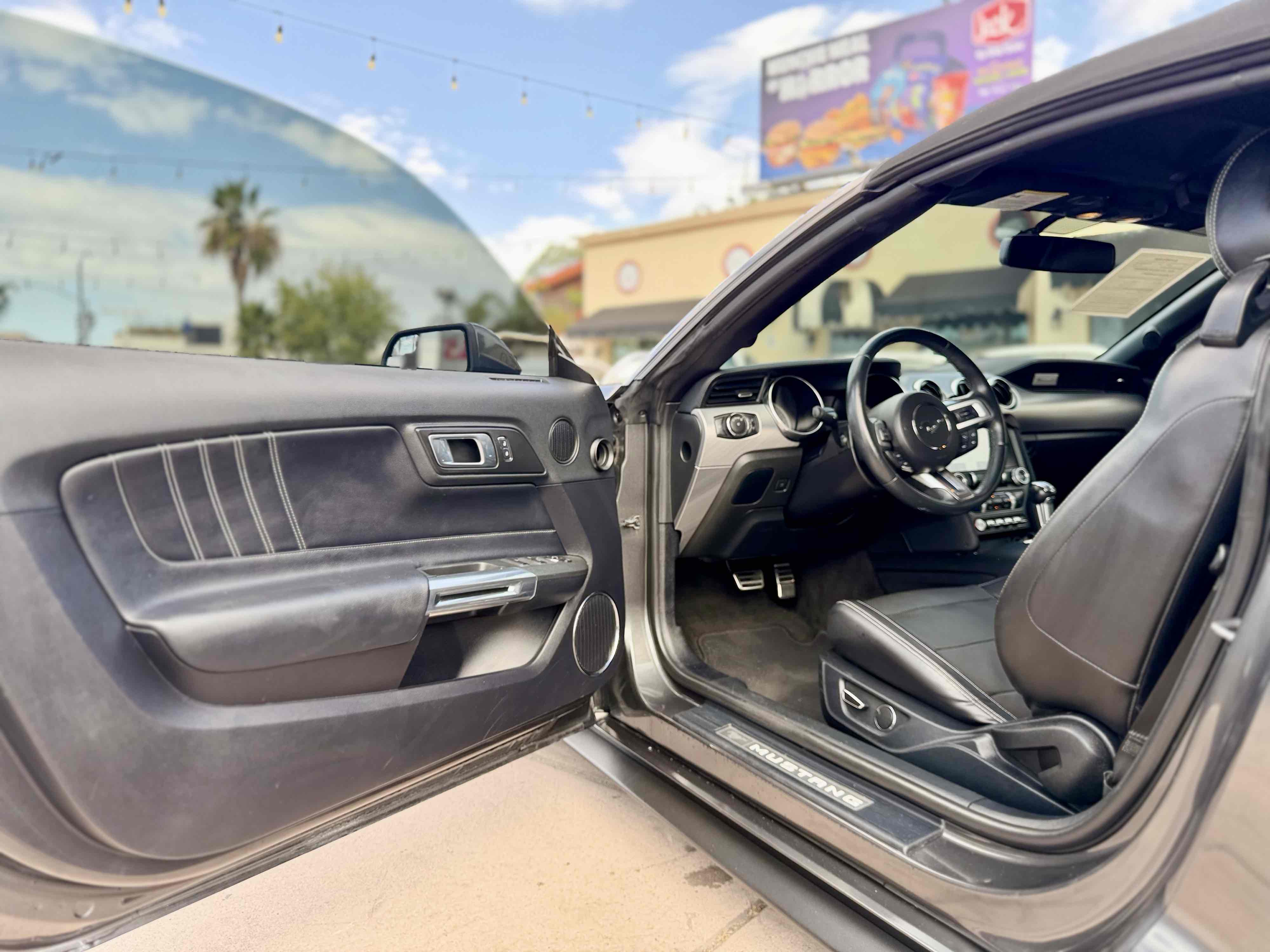 Photo 30 of this Ford Mustang