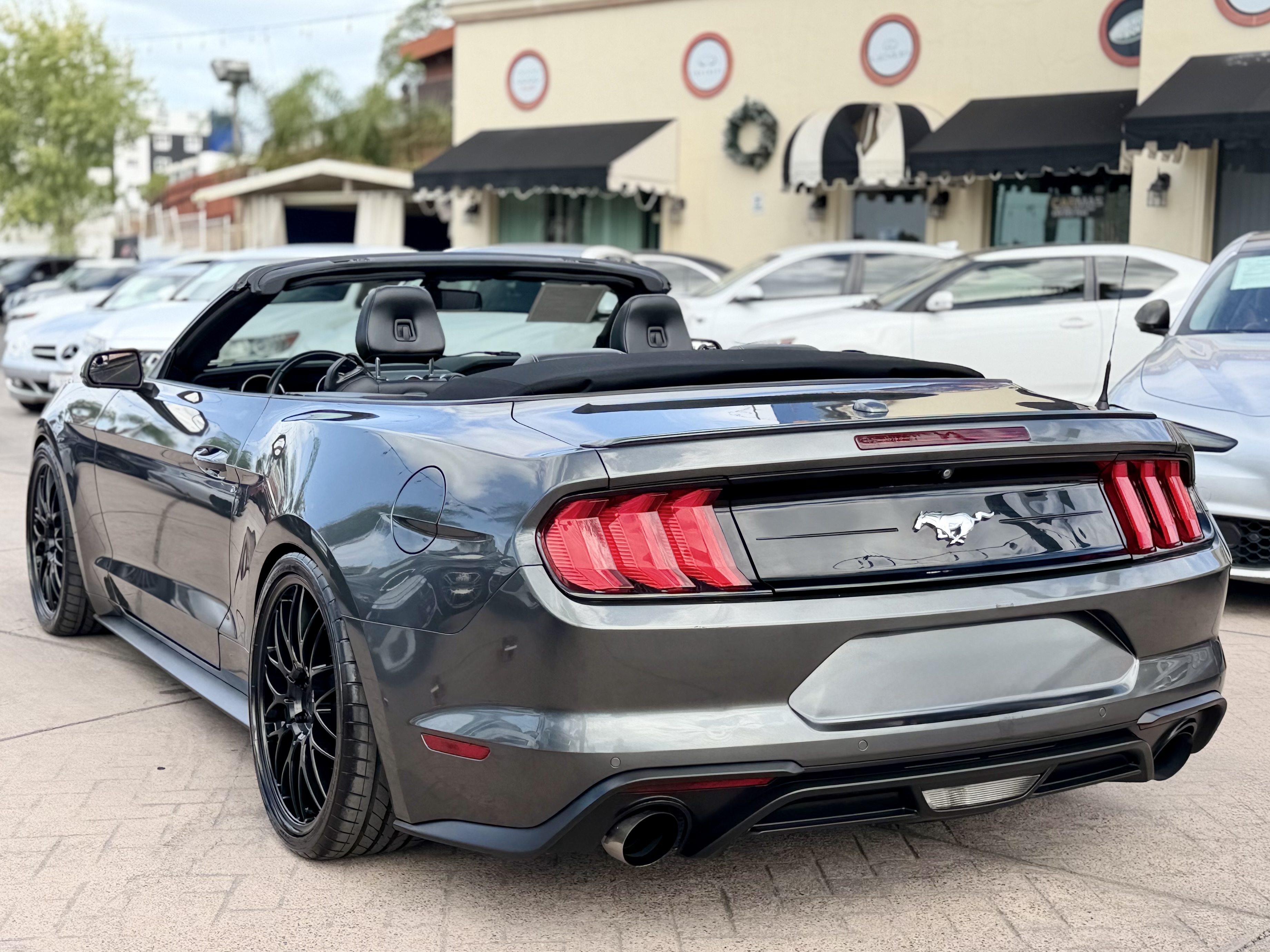 Photo 12 of this Ford Mustang
