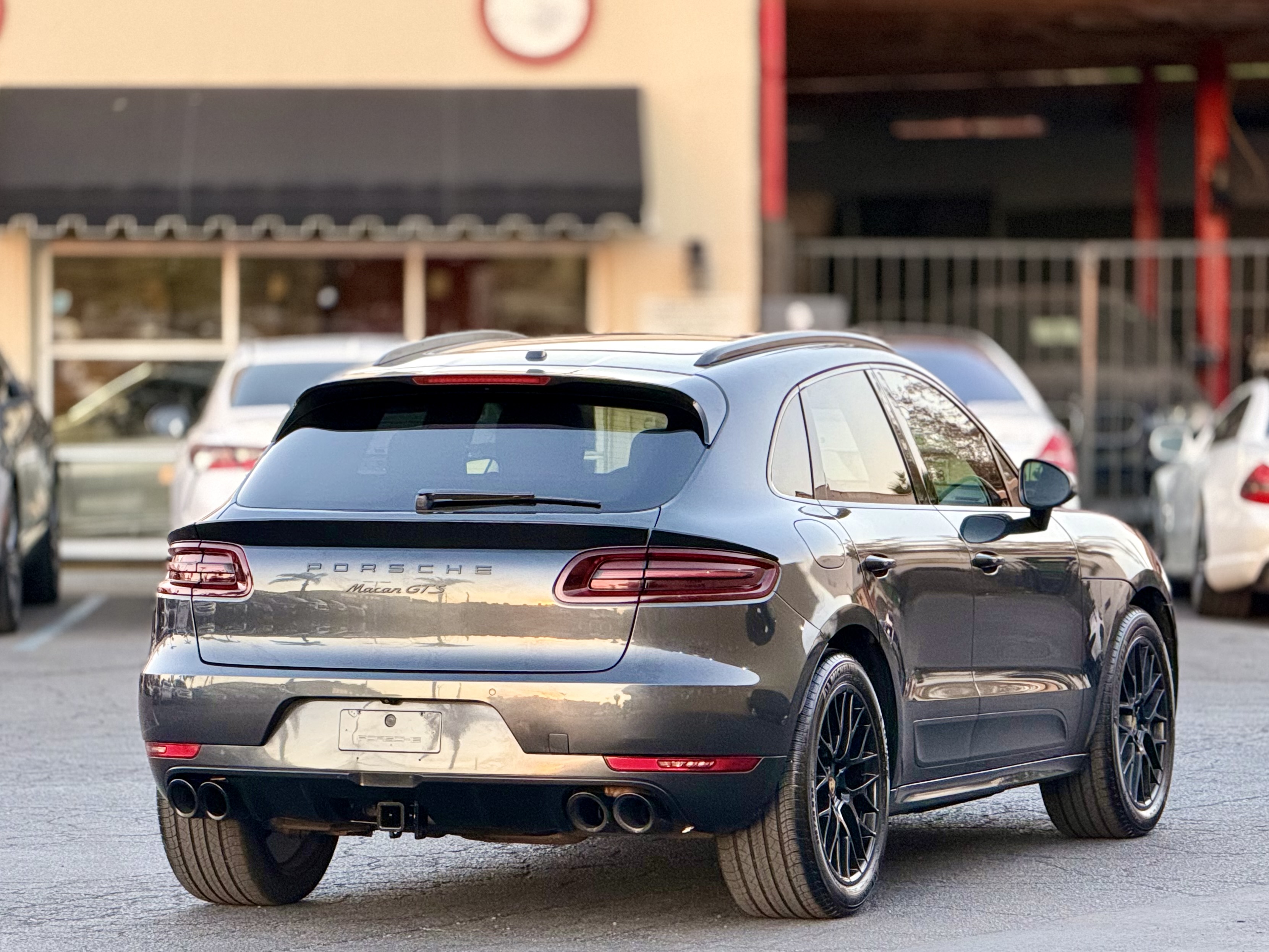 Porsche Macan photo 9
