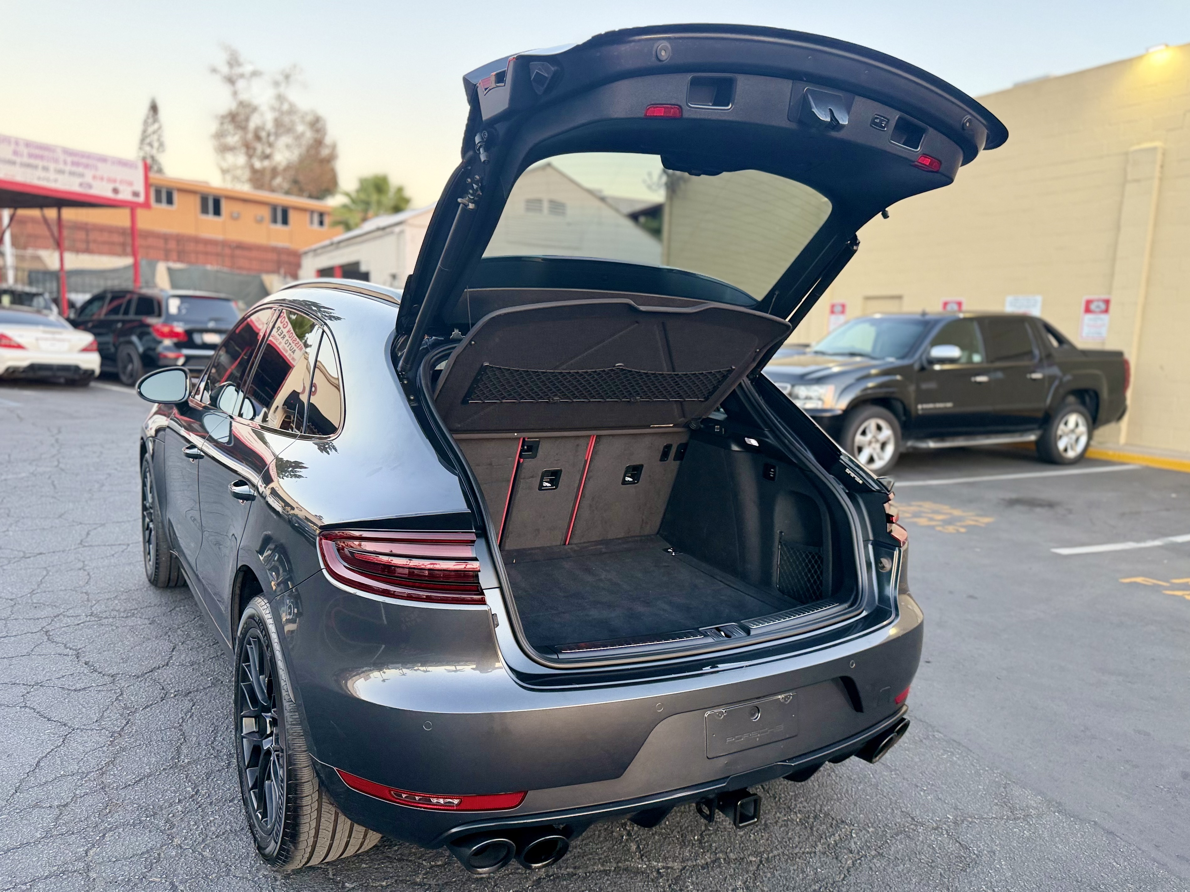 Porsche Macan photo 8