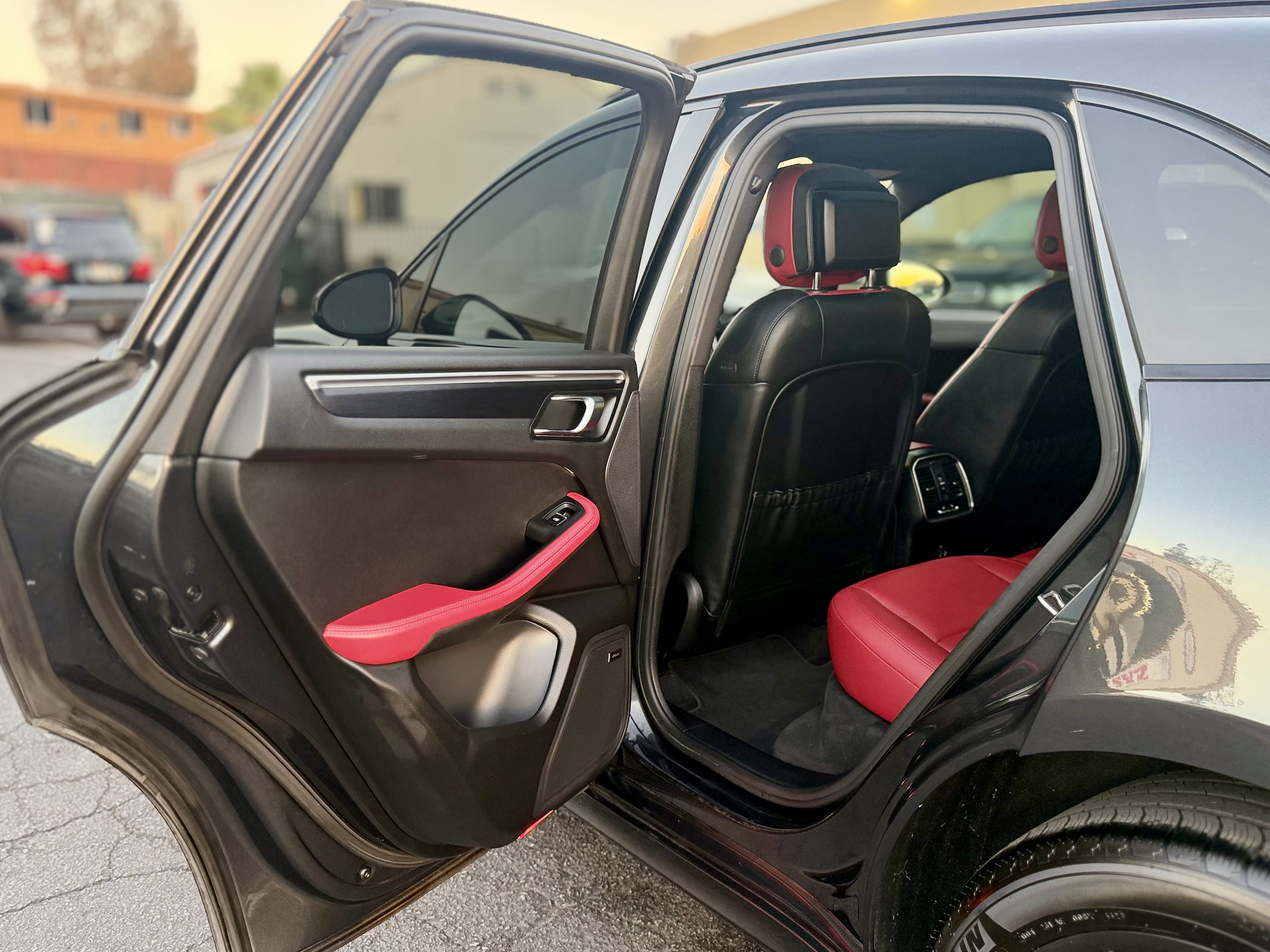 Porsche Macan photo 30