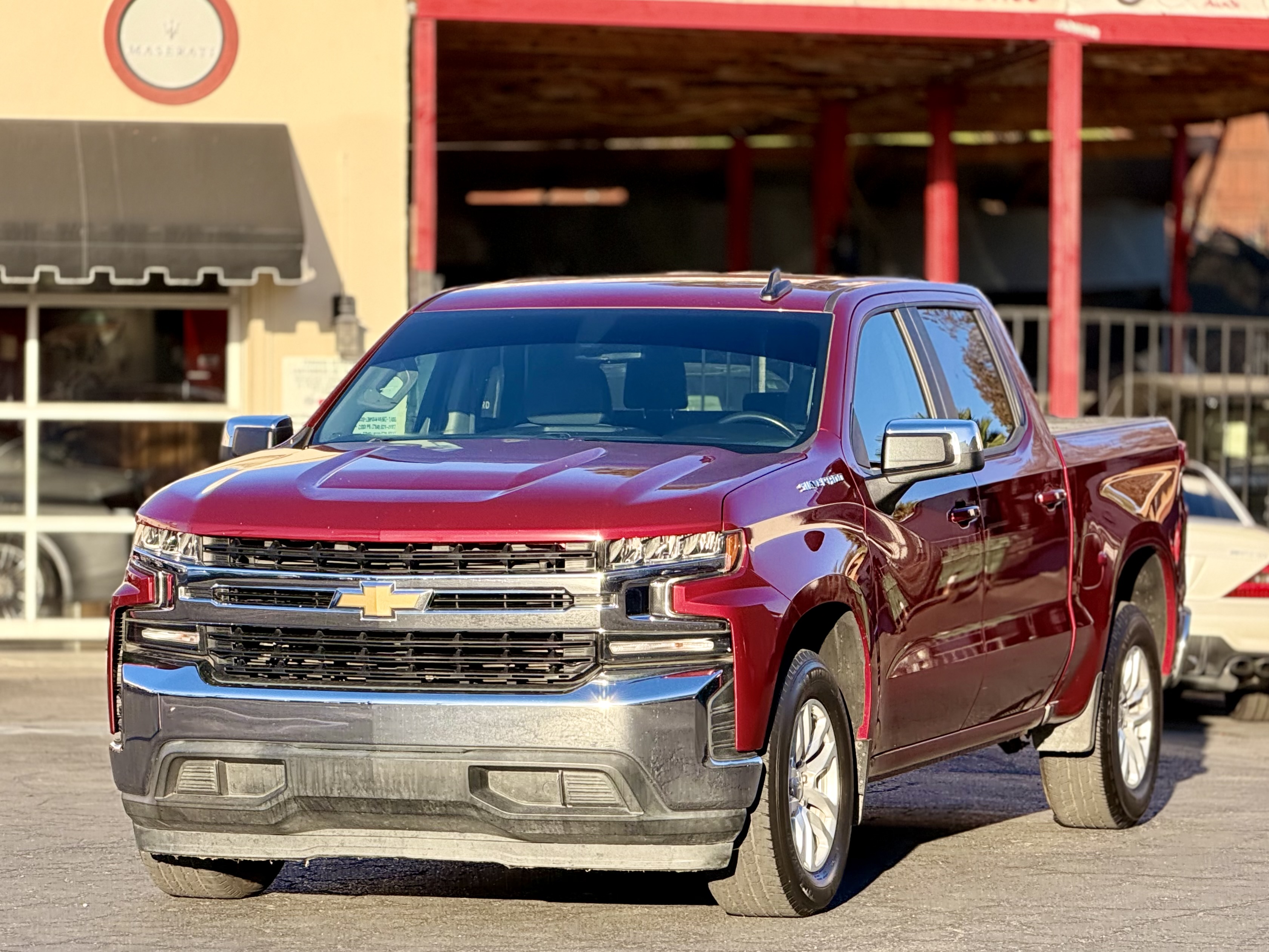 Chevrolet Silverado photo 4