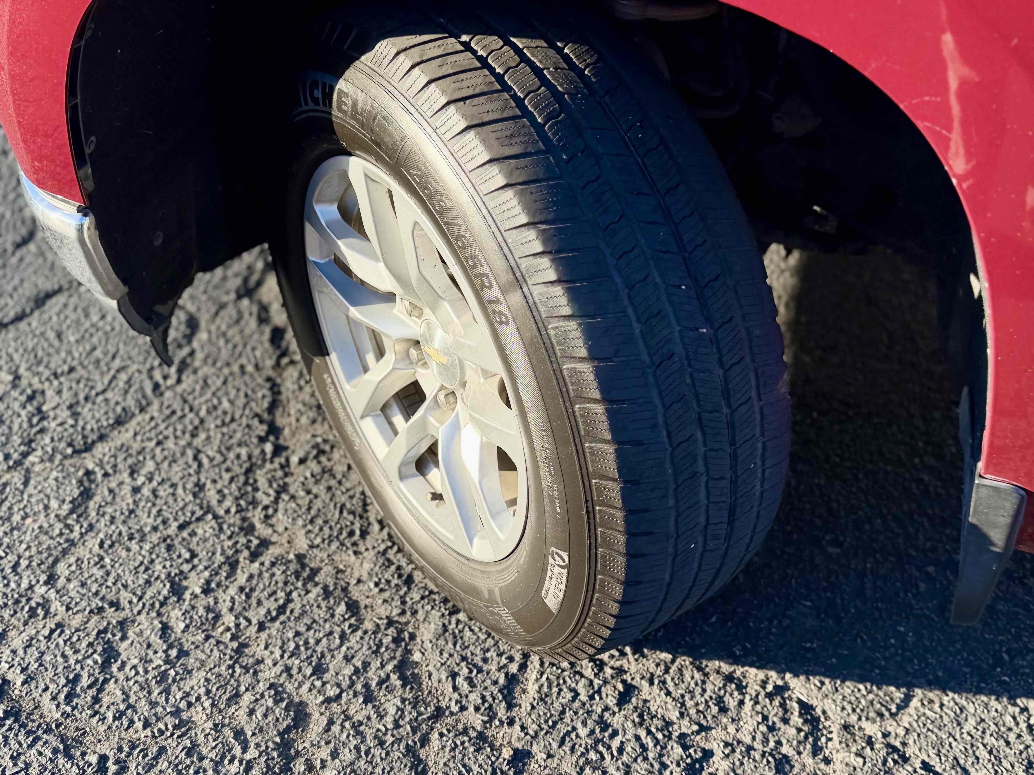 Chevrolet Silverado photo 12