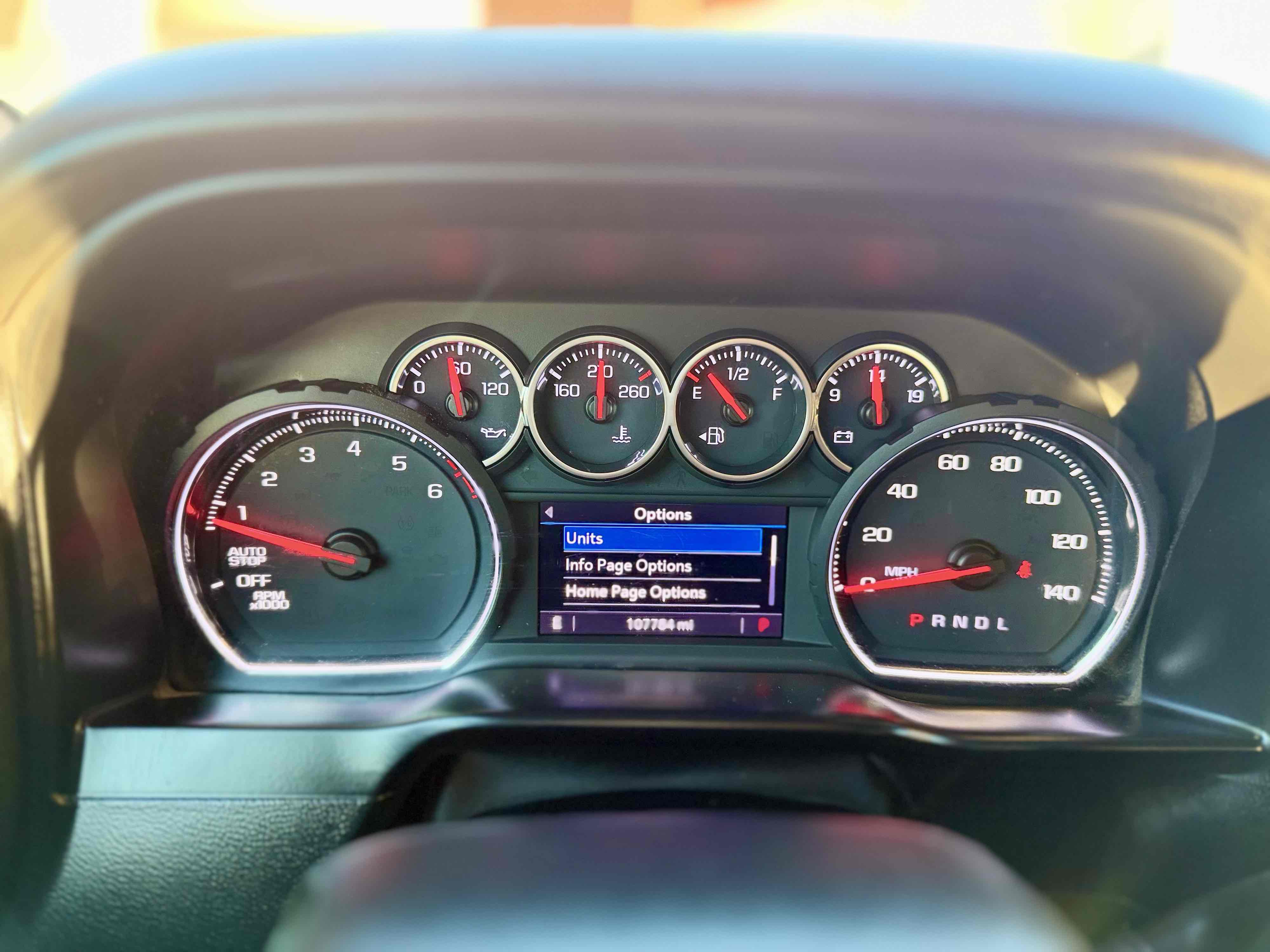 Chevrolet Silverado photo 27