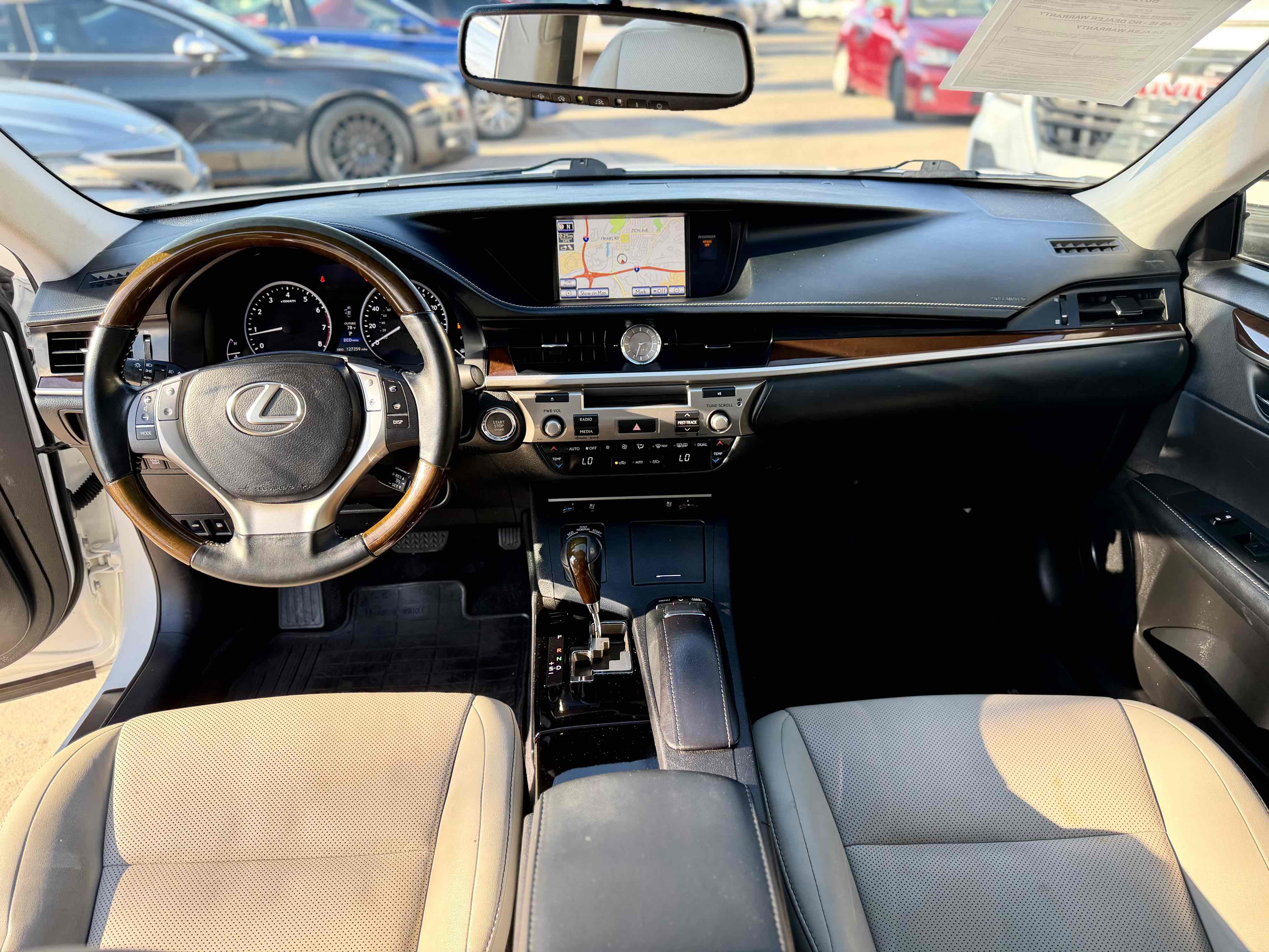 Photo 20 of this Lexus ES 350