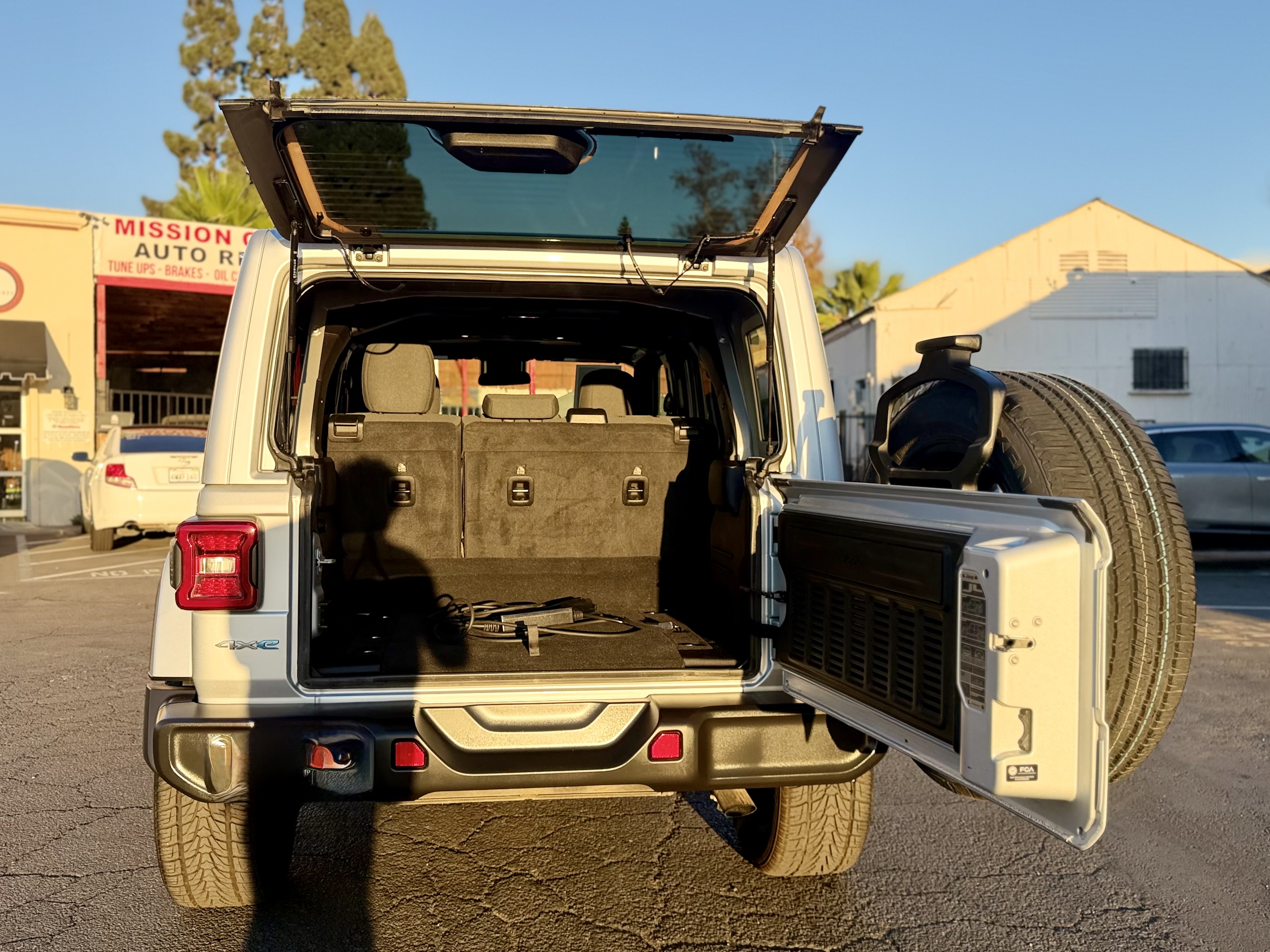 Photo 20 of this Jeep Wrangler 4xe