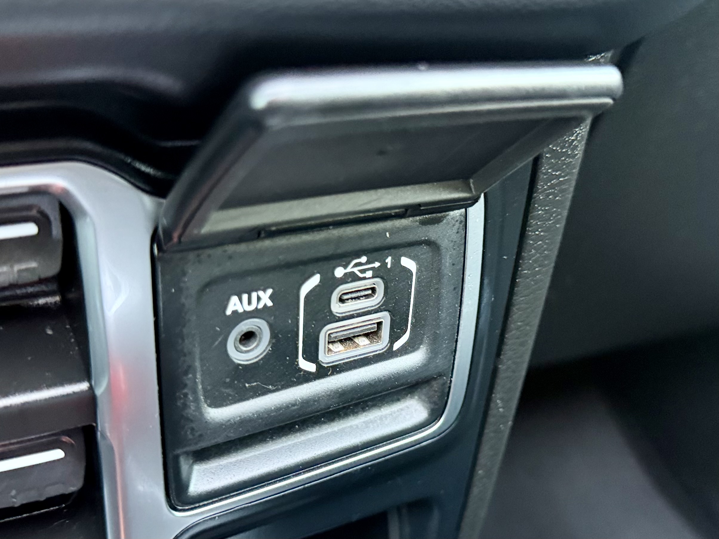 Photo 40 of this Jeep Wrangler 4xe