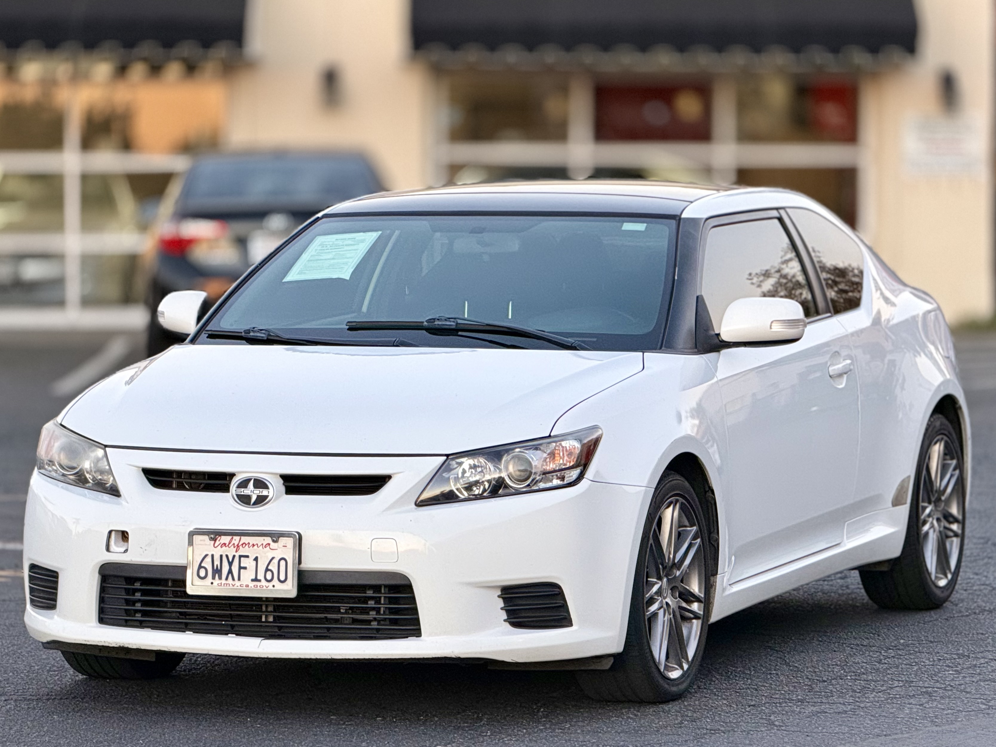 Scion tC photo 3