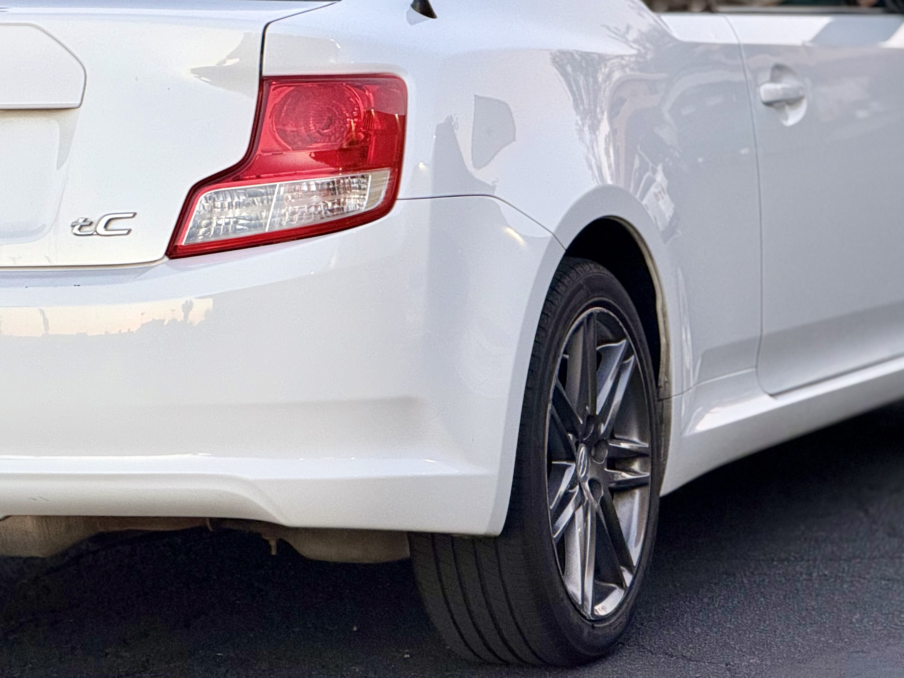 Scion tC photo 14