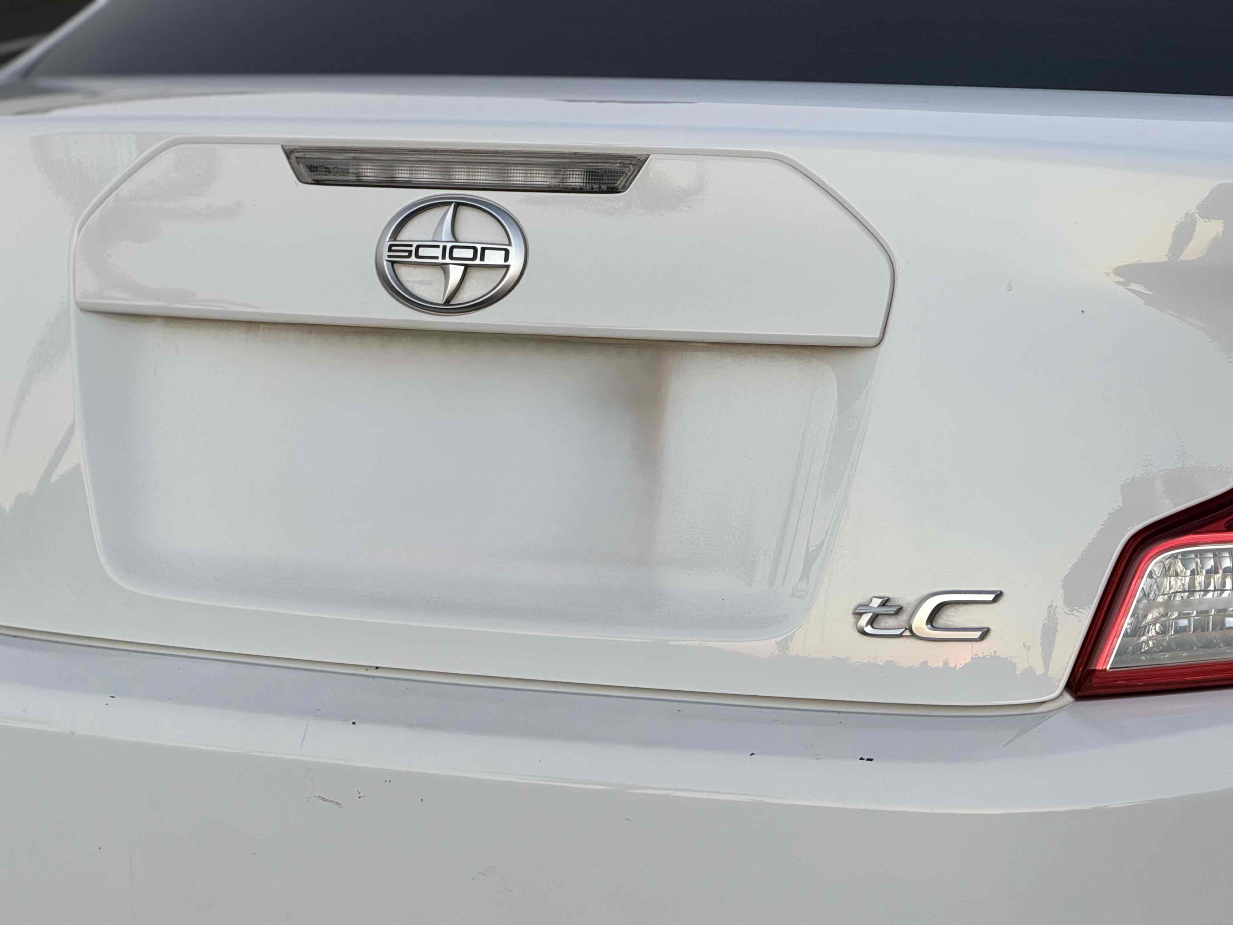 Scion tC photo 18