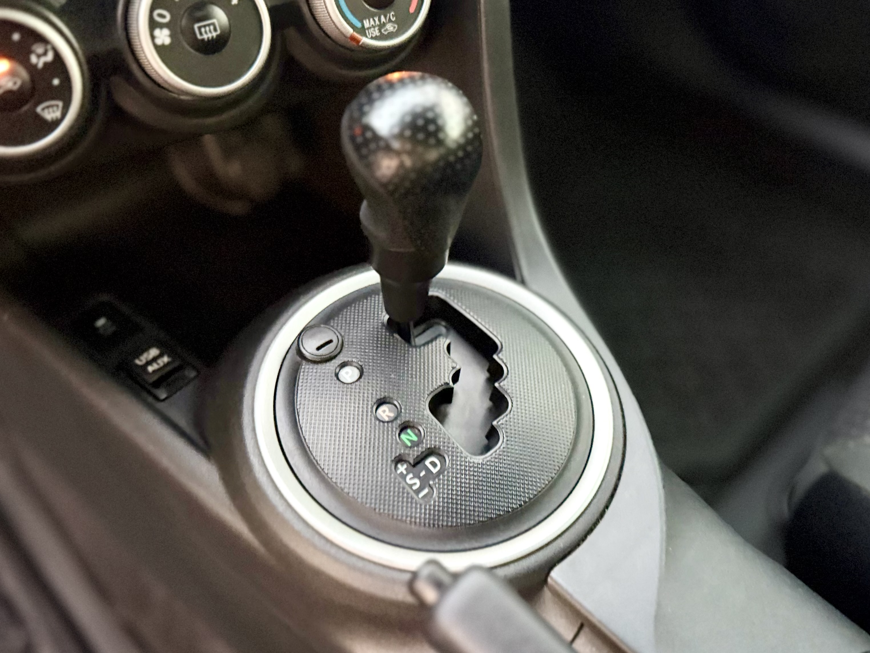 Scion tC photo 23