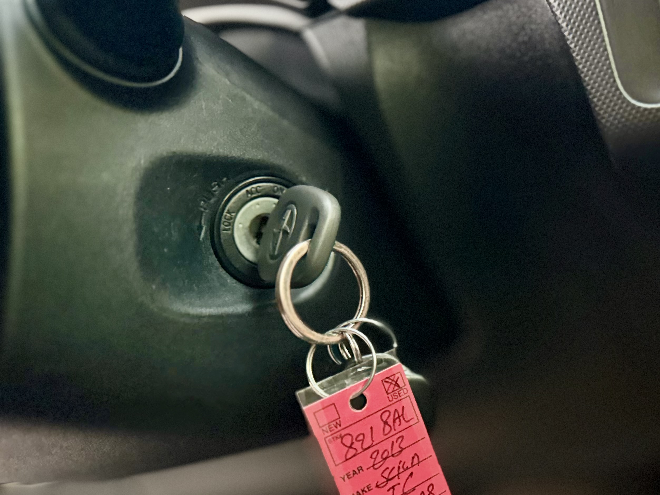 Scion tC photo 28