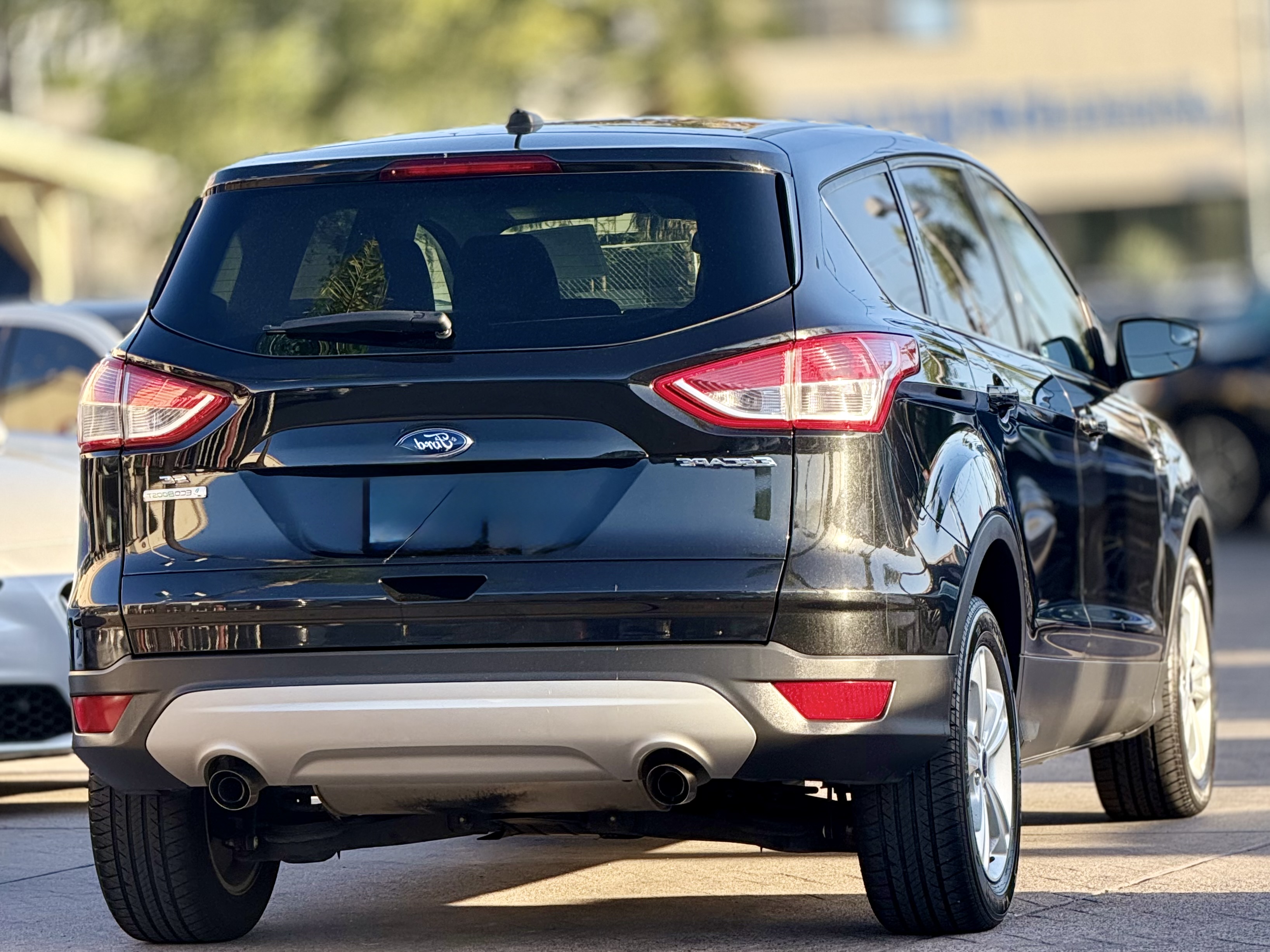 Photo 10 of this Ford Escape