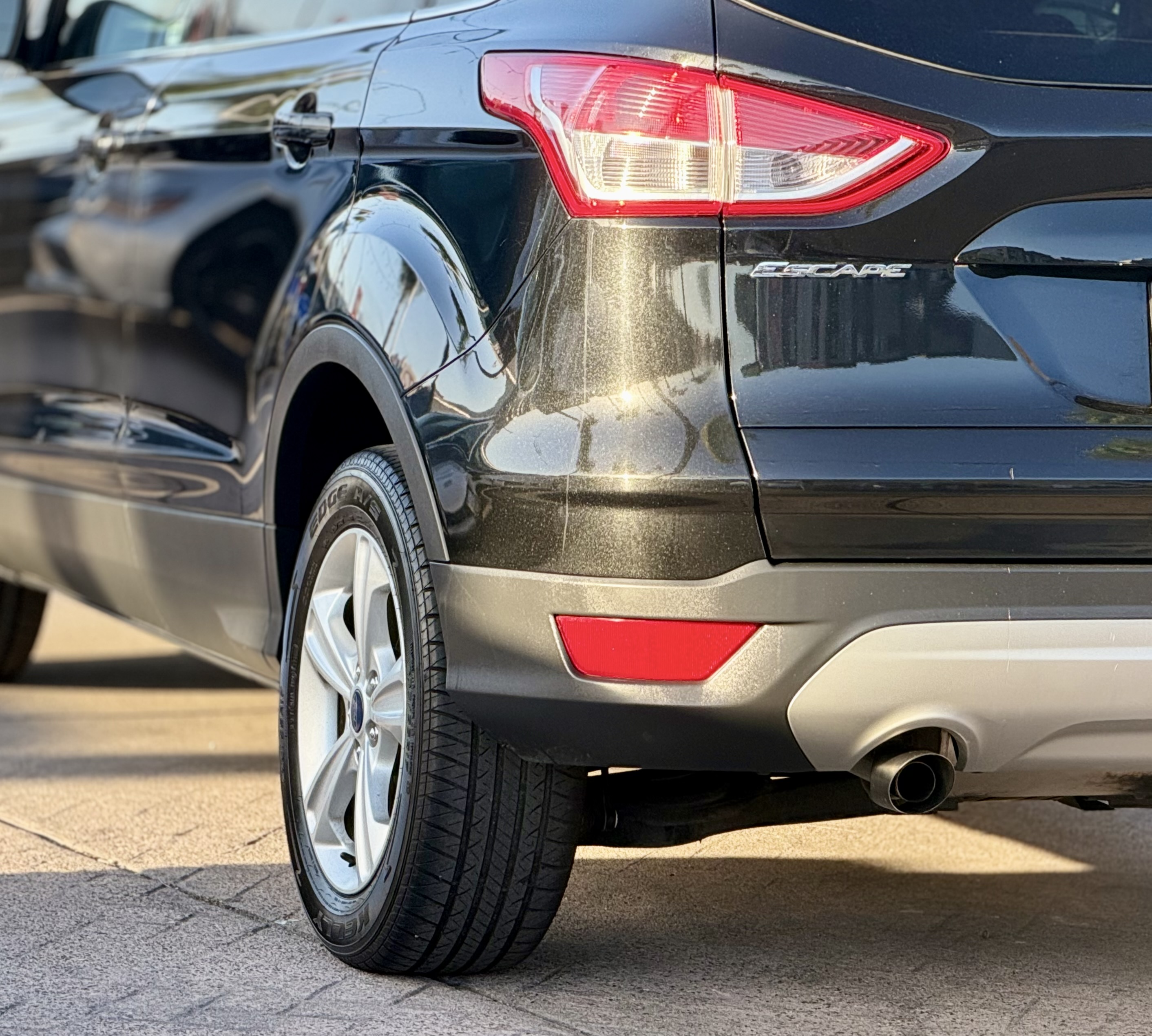 Photo 8 of this Ford Escape