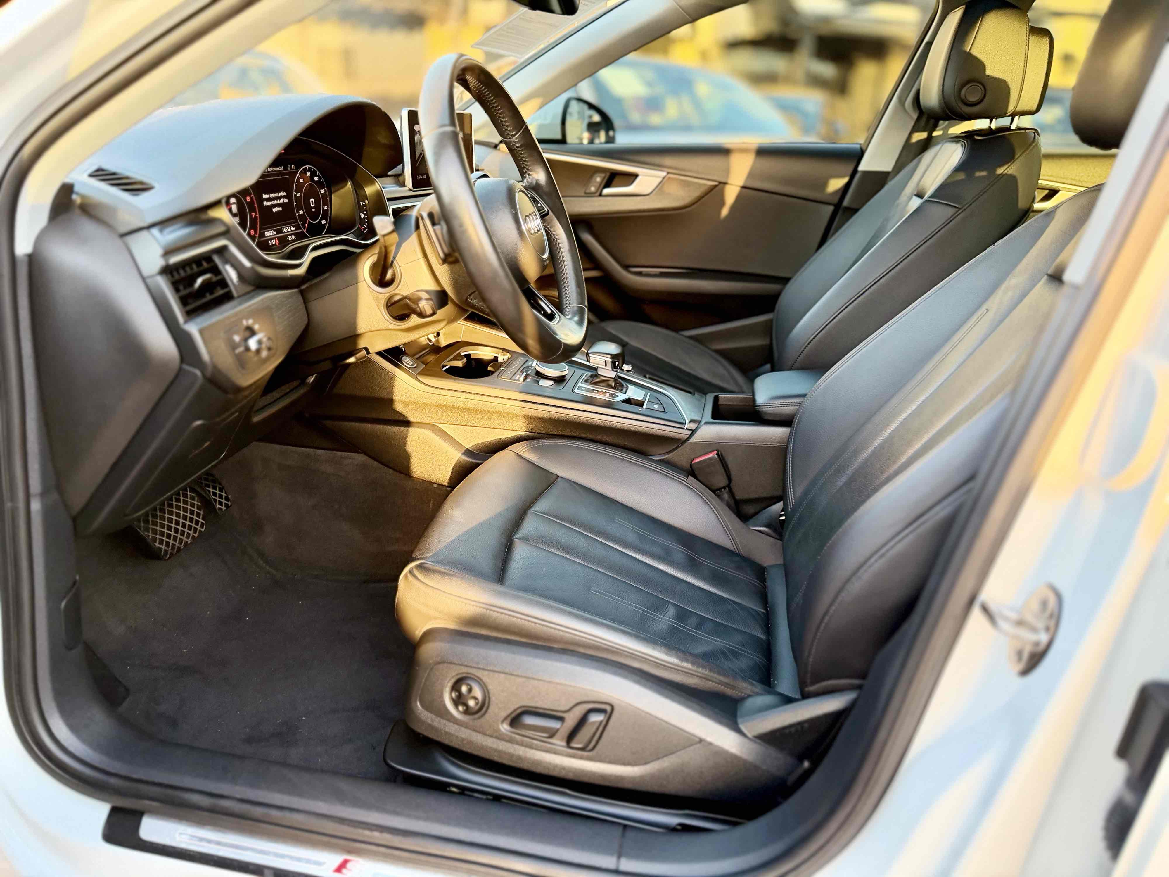 Photo 15 of this Audi A4