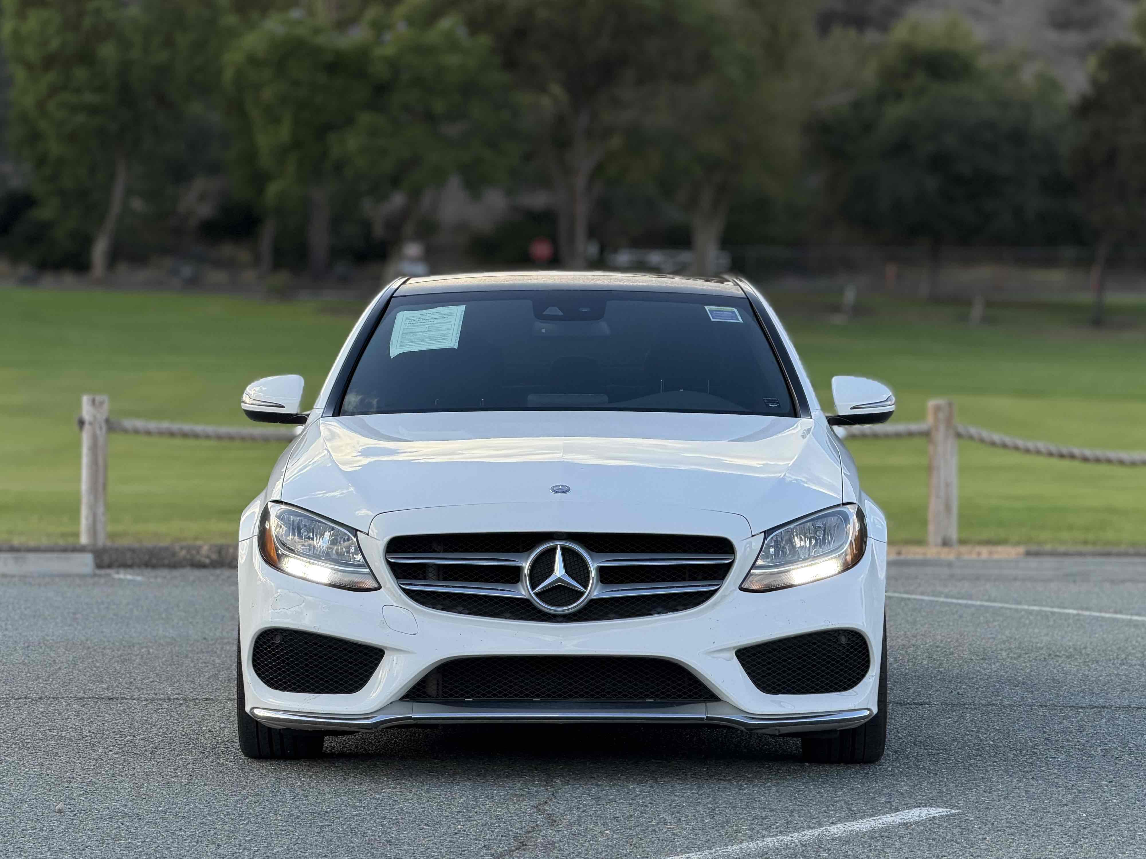 Photo 2 of this Mercedes-Benz C 300