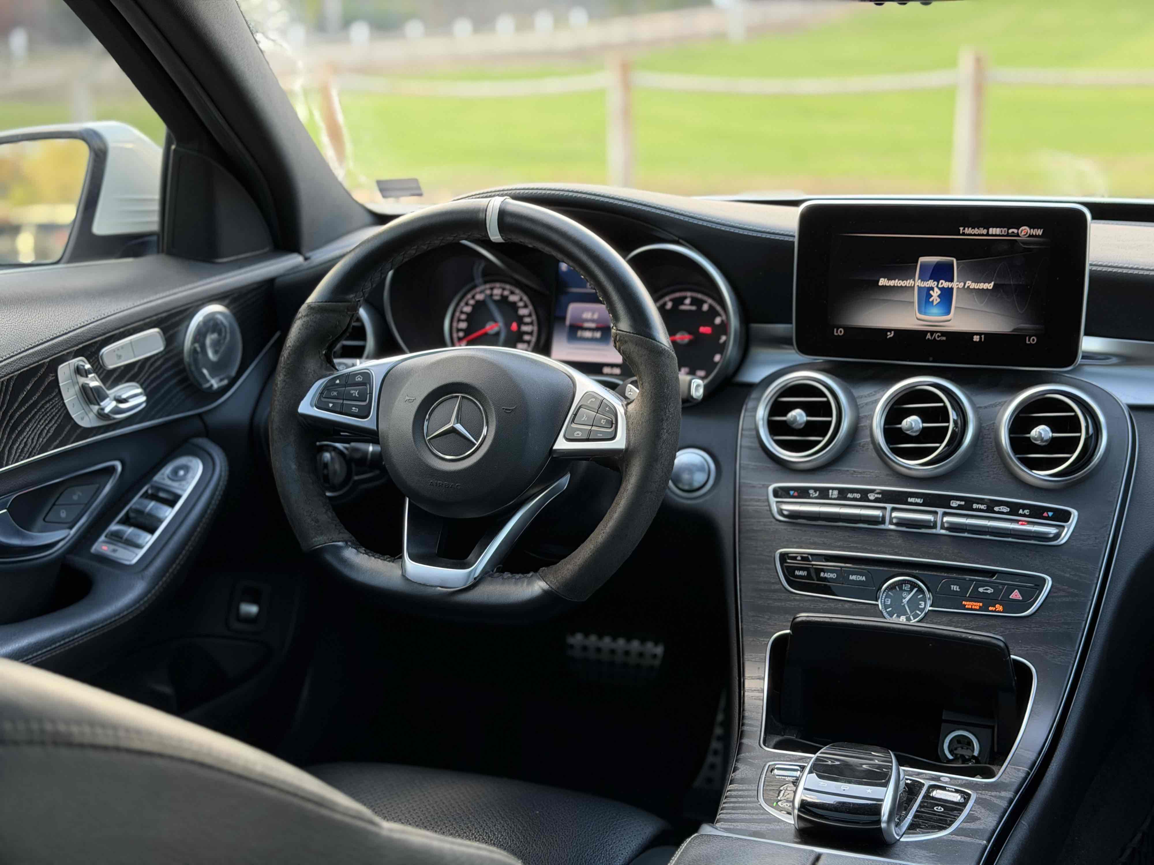 Photo 19 of this Mercedes-Benz C 300