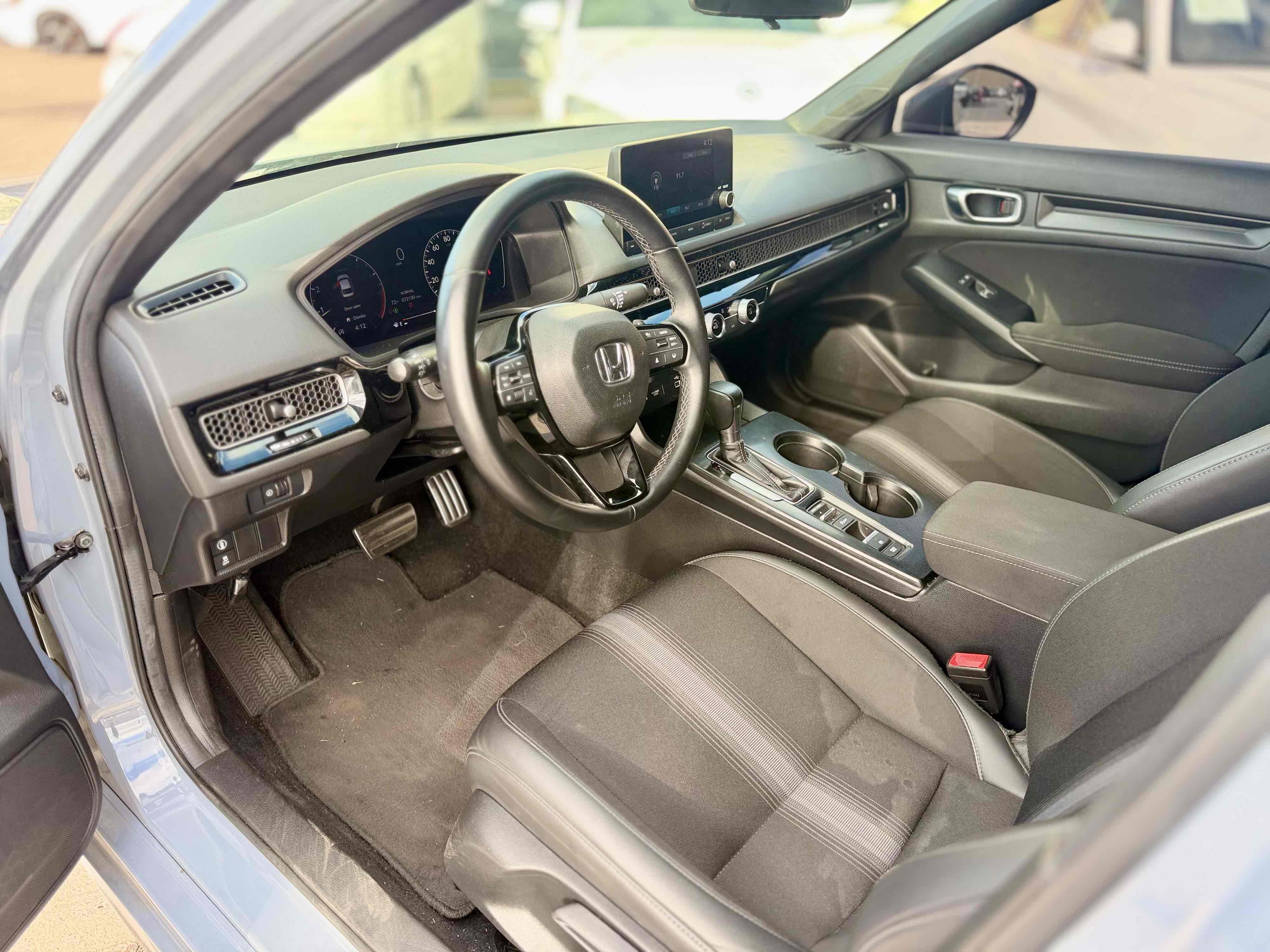 Photo 14 of this Honda Civic Sedan