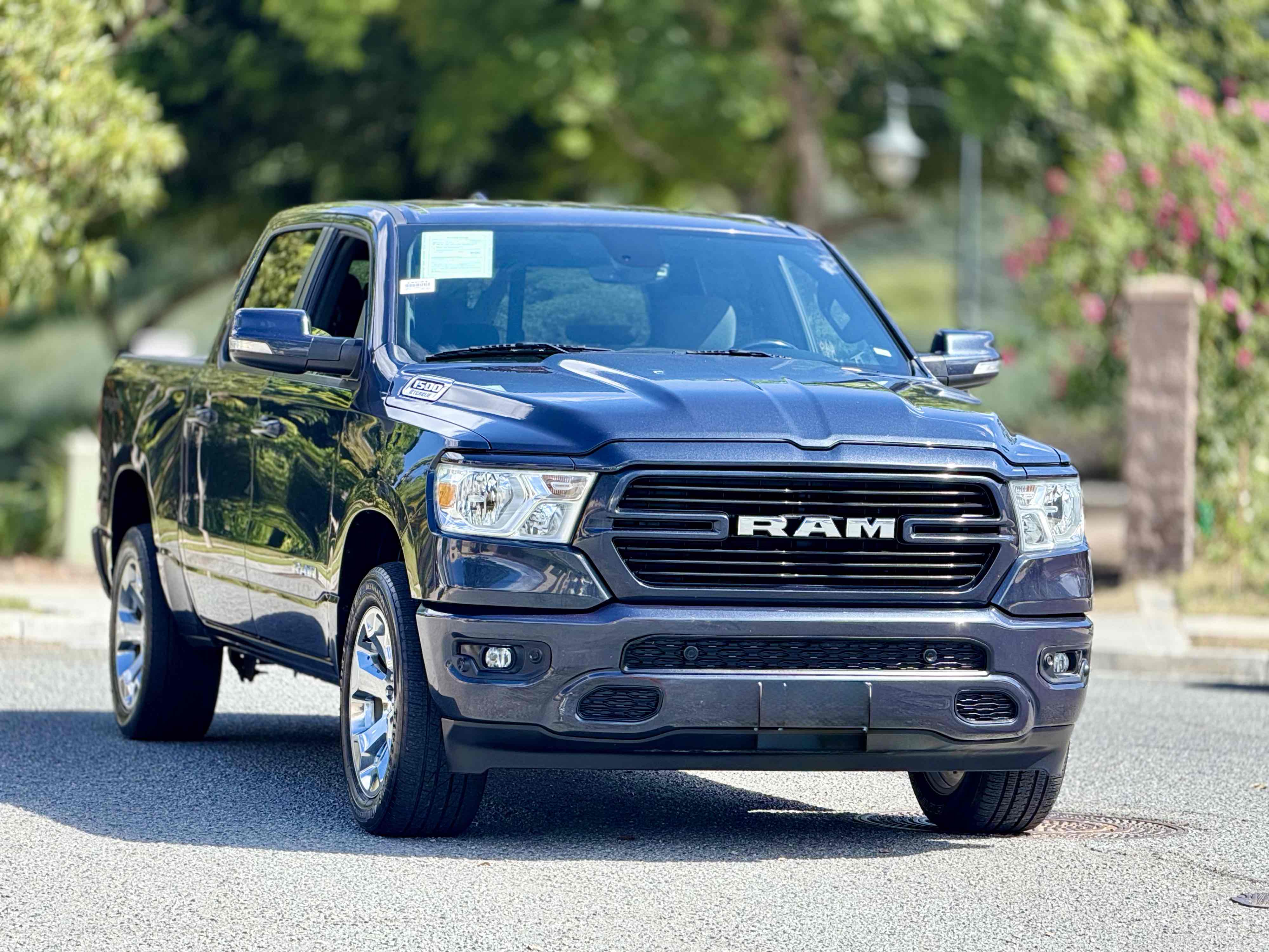 Photo 3 of this Ram 1500