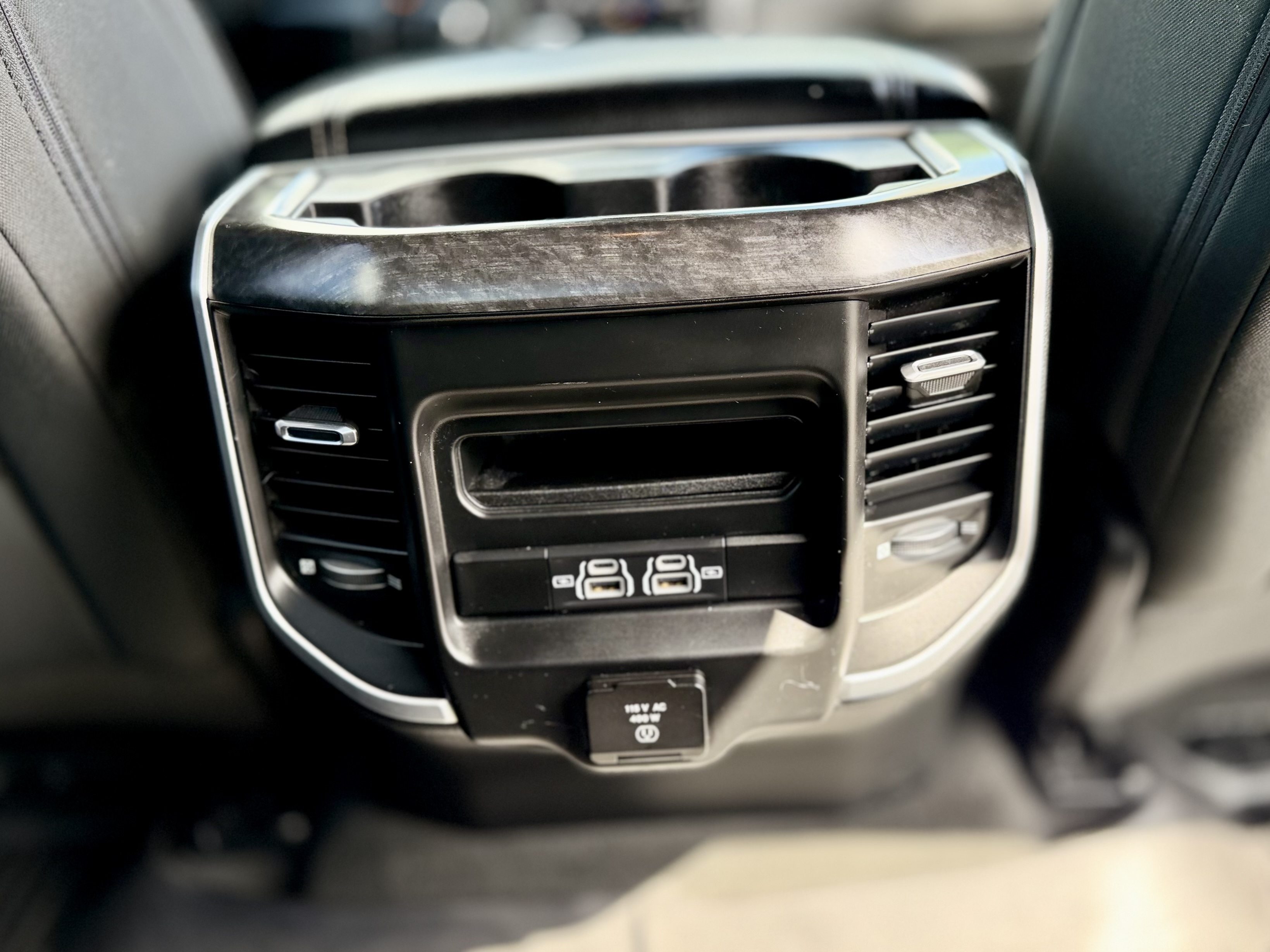 Photo 27 of this Ram 1500
